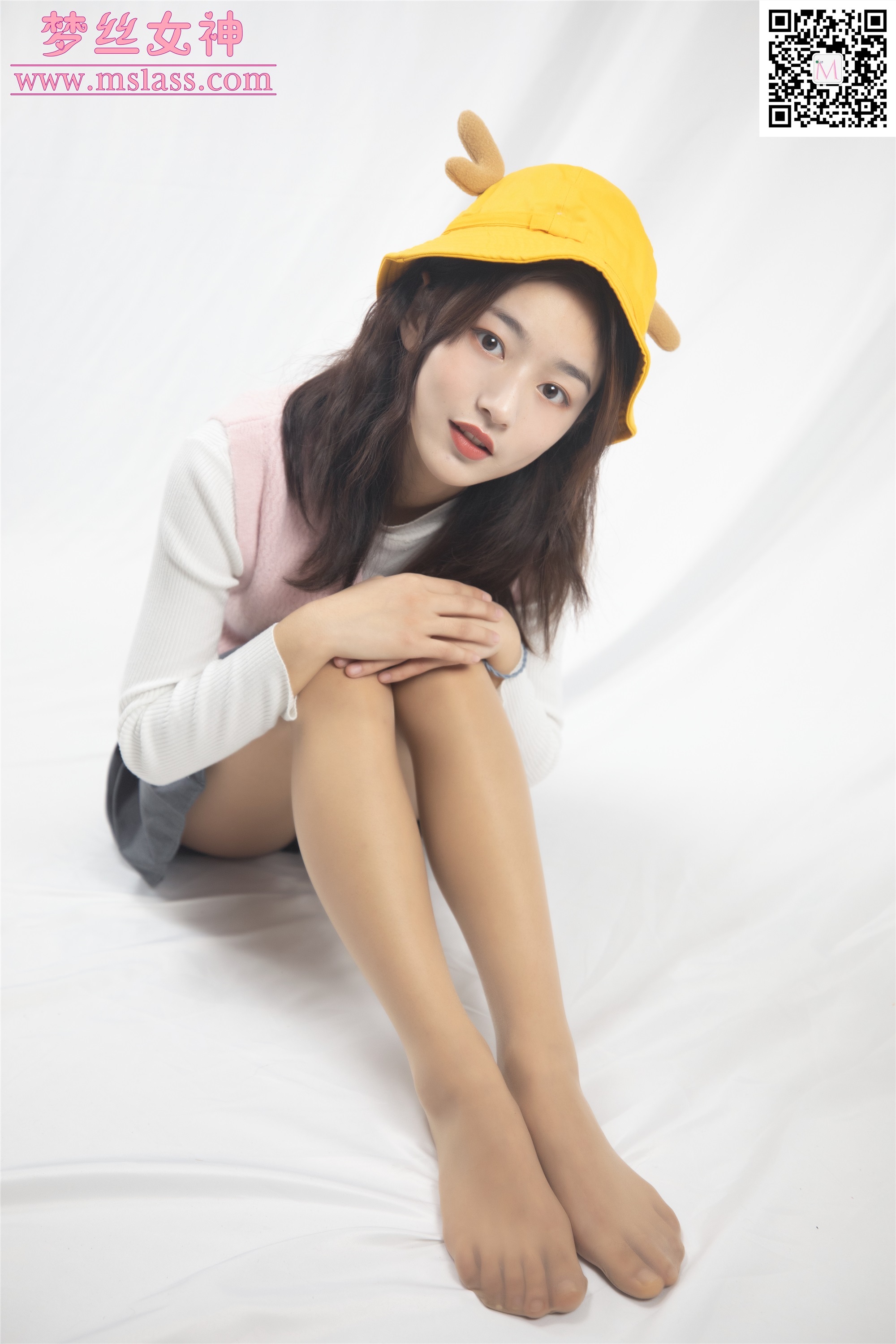 MSLASS梦丝女神 2019-12-08 Vol.080 璇璇3 9分颜值小黄鸭帽
