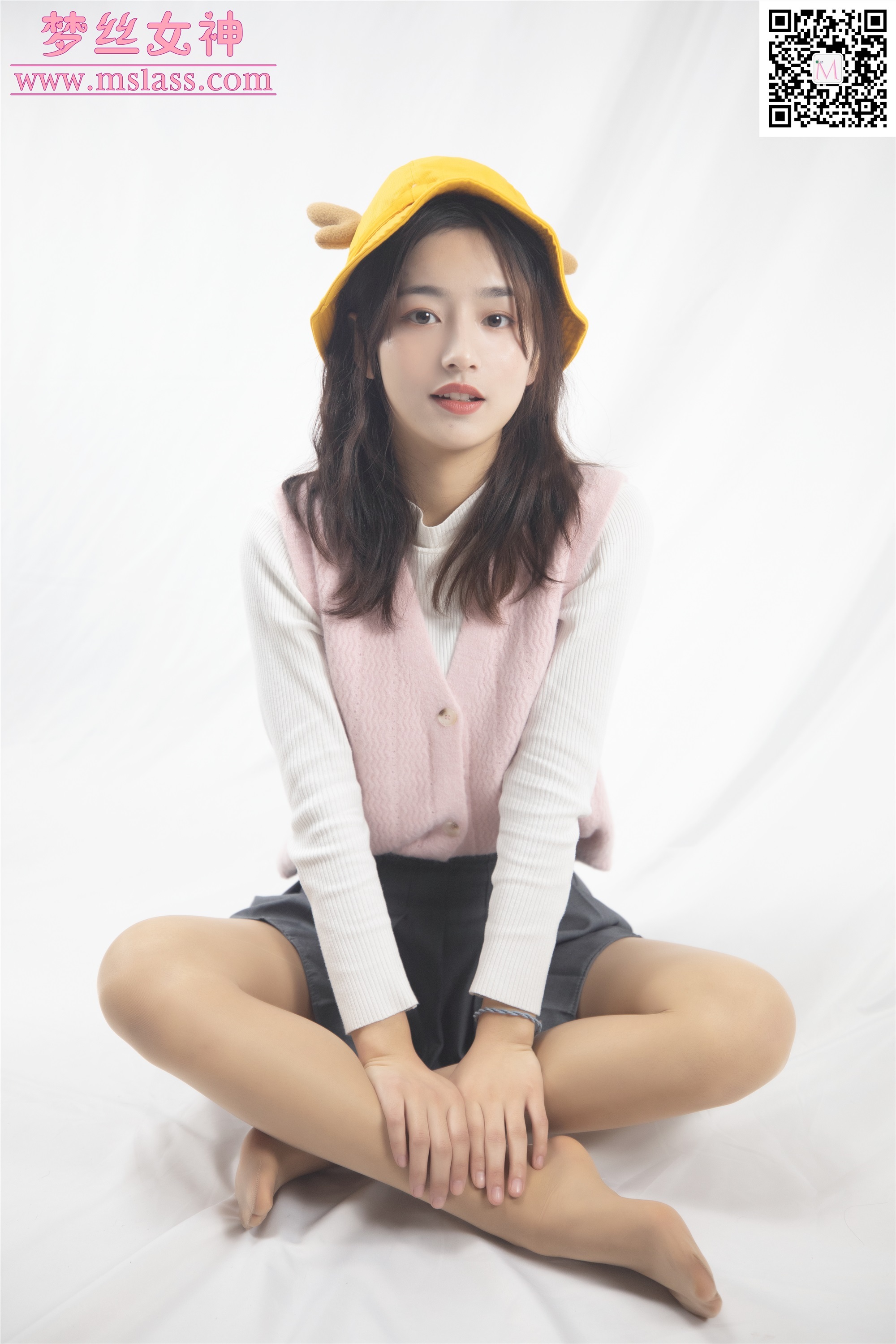 MSLASS梦丝女神 2019-12-08 Vol.080 璇璇3 9分颜值小黄鸭帽