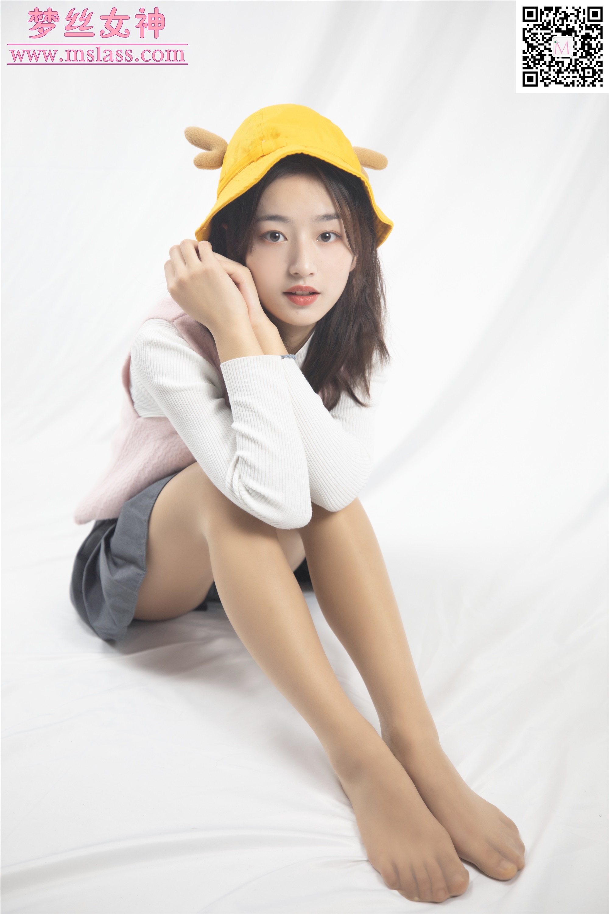 MSLASS梦丝女神 2019-12-08 Vol.080 璇璇3 9分颜值小黄鸭帽