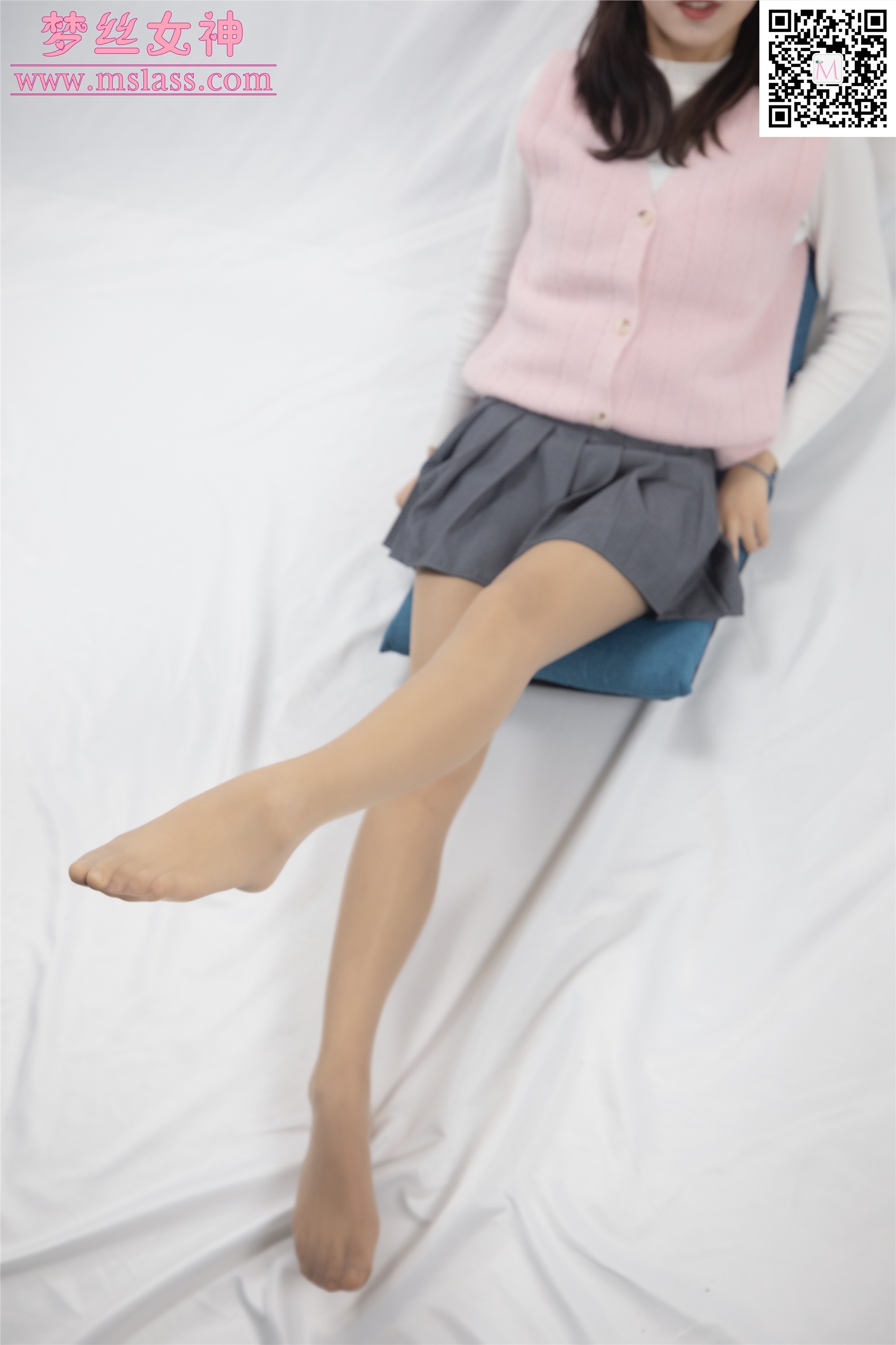 MSLASS梦丝女神 2019-12-08 Vol.080 璇璇3 9分颜值小黄鸭帽