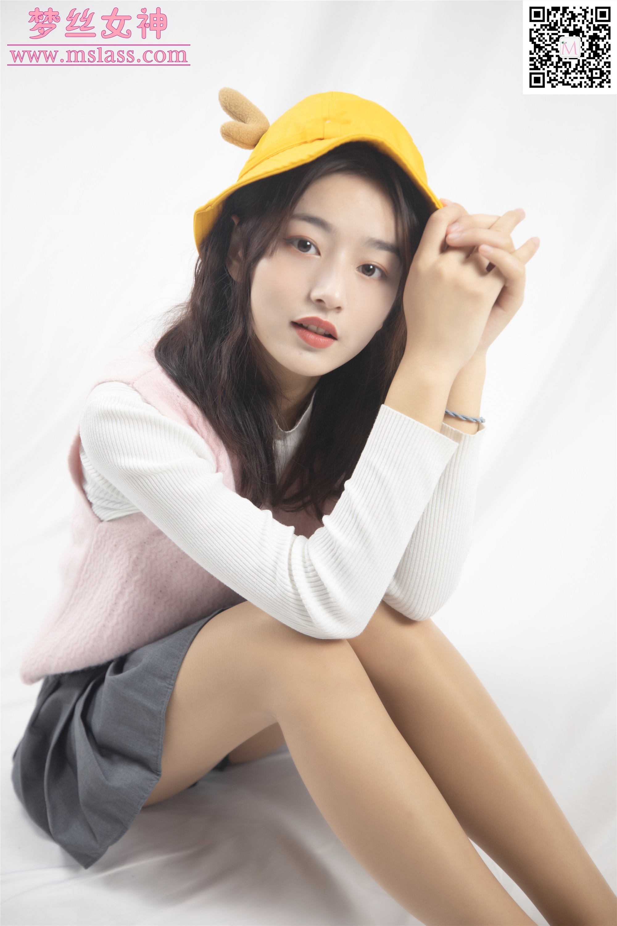 MSLASS梦丝女神 2019-12-08 Vol.080 璇璇3 9分颜值小黄鸭帽