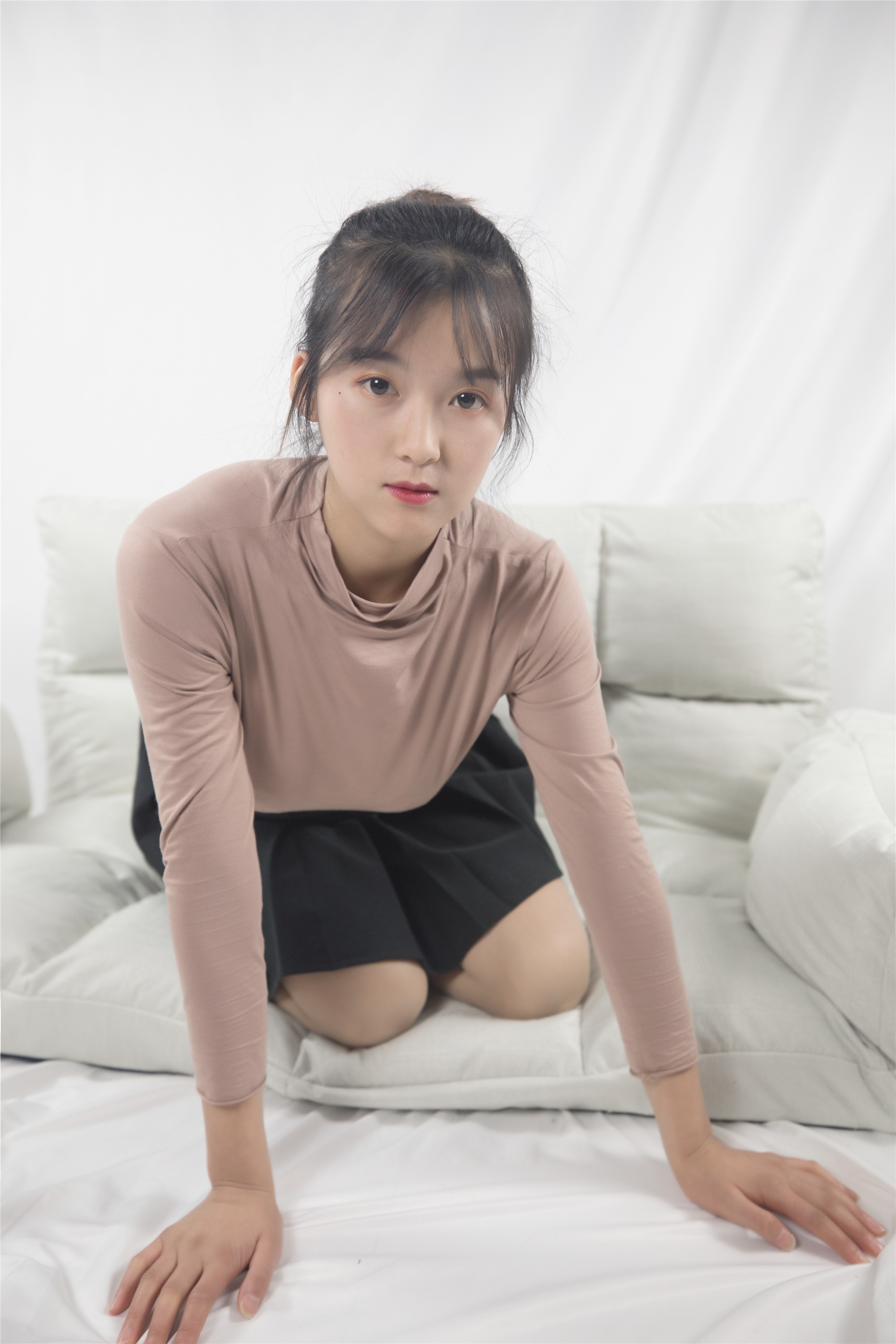 MSLASS梦丝女神 2019-12-12 Vol.082 陈玲 端正的小姐（身材超不错）