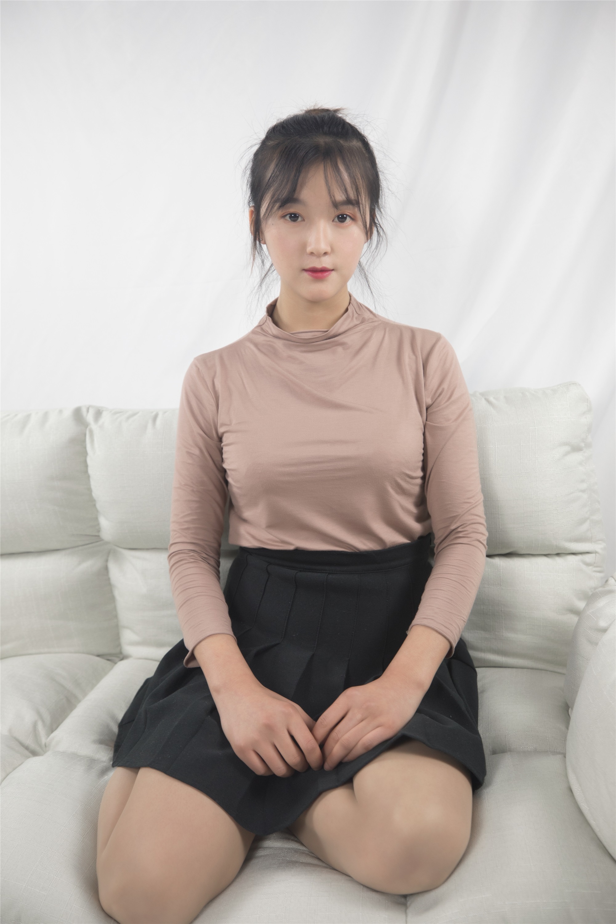 MSLASS梦丝女神 2019-12-12 Vol.082 陈玲 端正的小姐（身材超不错）