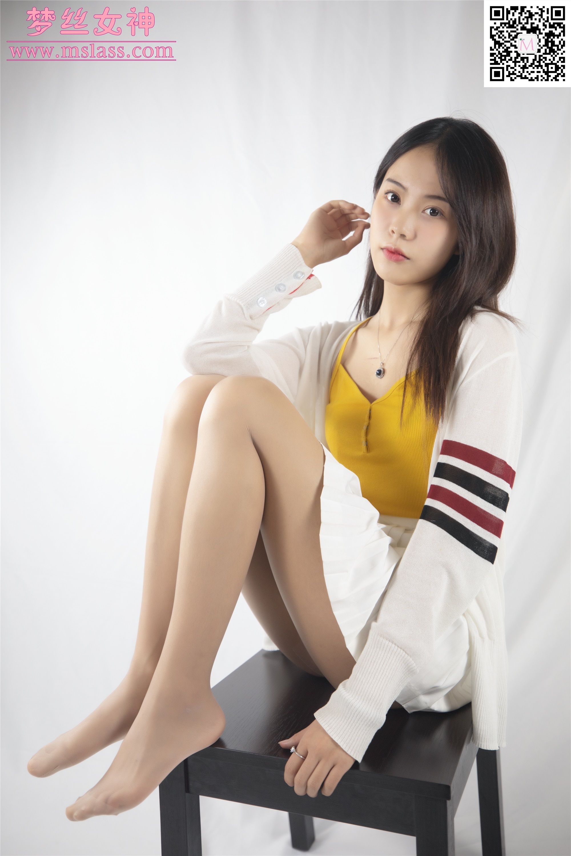 MSLASS梦丝女神 2019-12-06 Vol.079 小糖心 这腿美滋滋