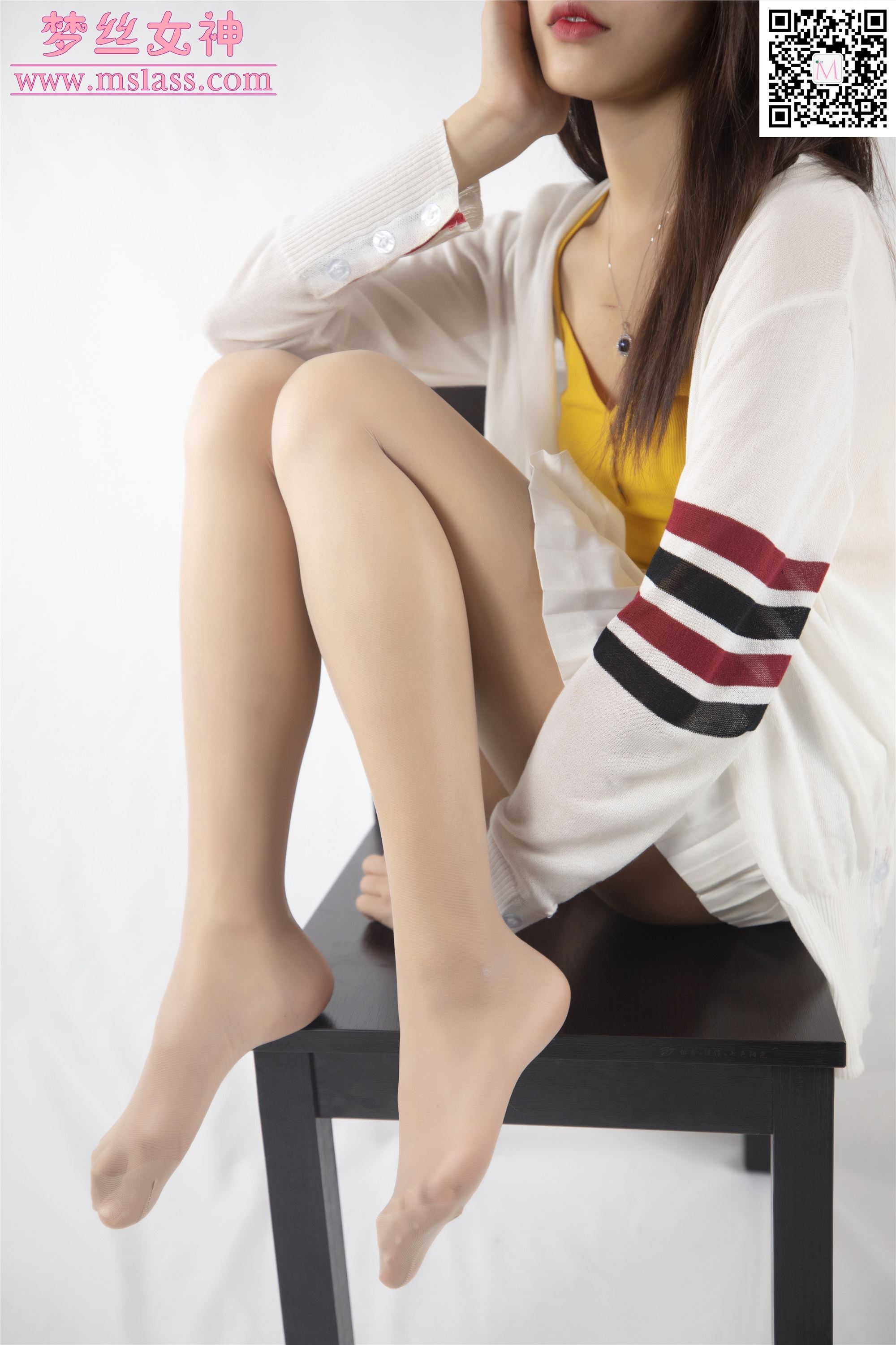 MSLASS梦丝女神 2019-12-06 Vol.079 小糖心 这腿美滋滋