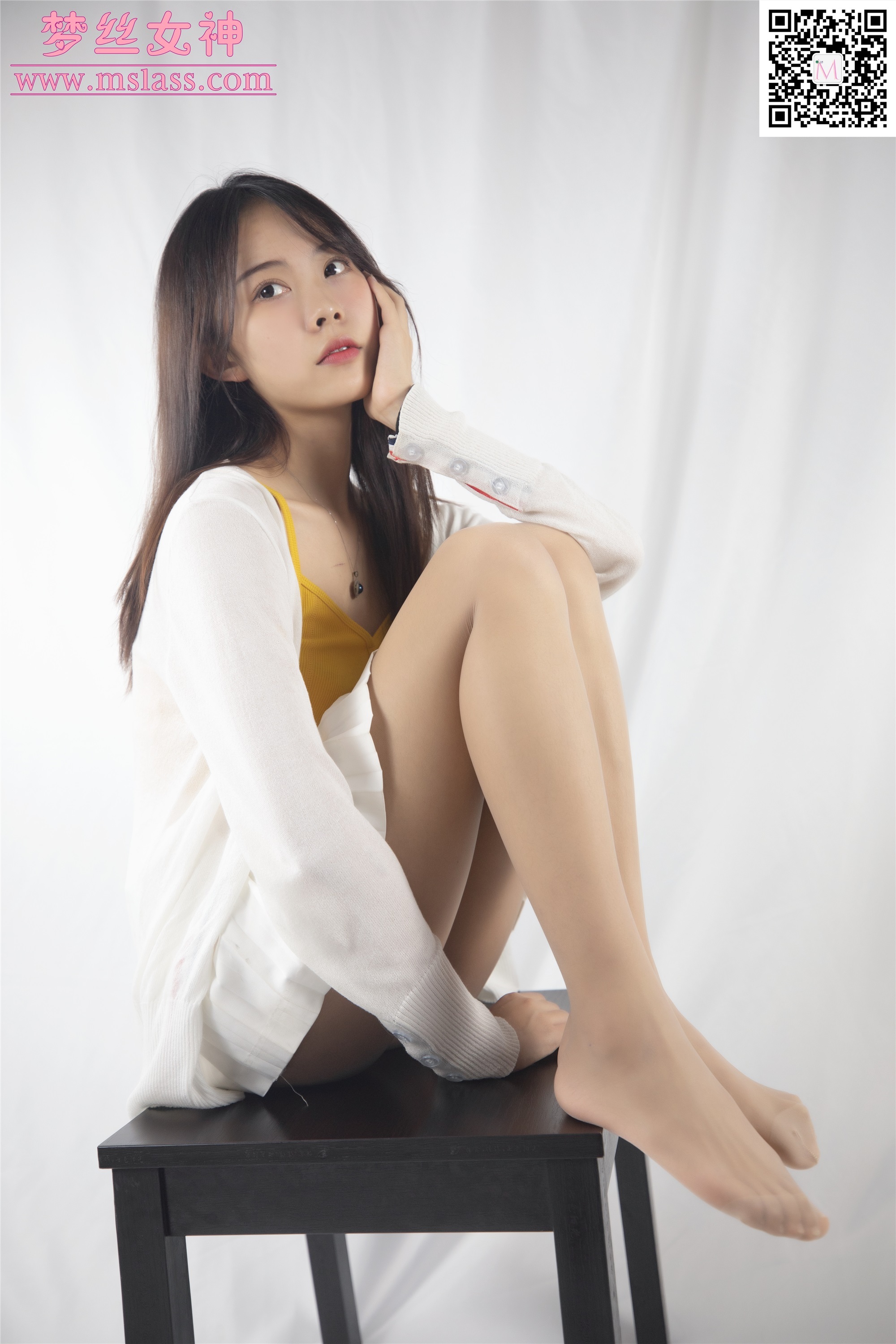 MSLASS梦丝女神 2019-12-06 Vol.079 小糖心 这腿美滋滋