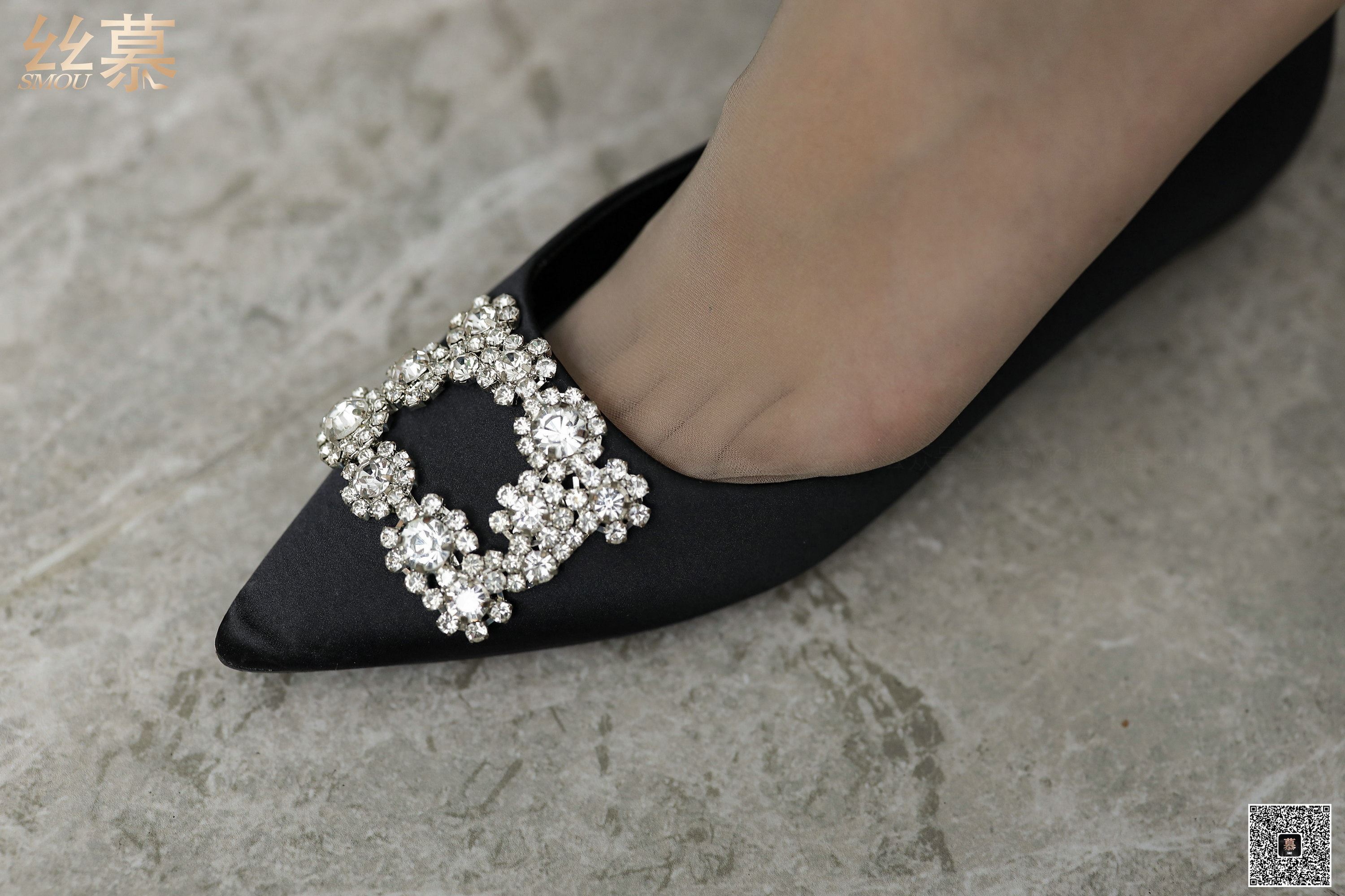 丝慕写真 SM328 文欣 – 课后晚自习