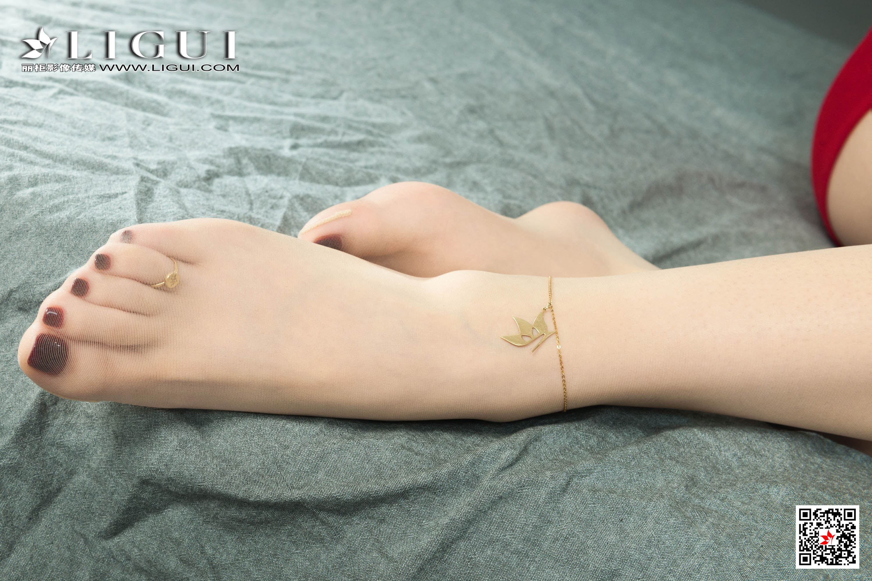 Ligui丽柜 2020.08.14《双生花》の 柔美肌香唇趾