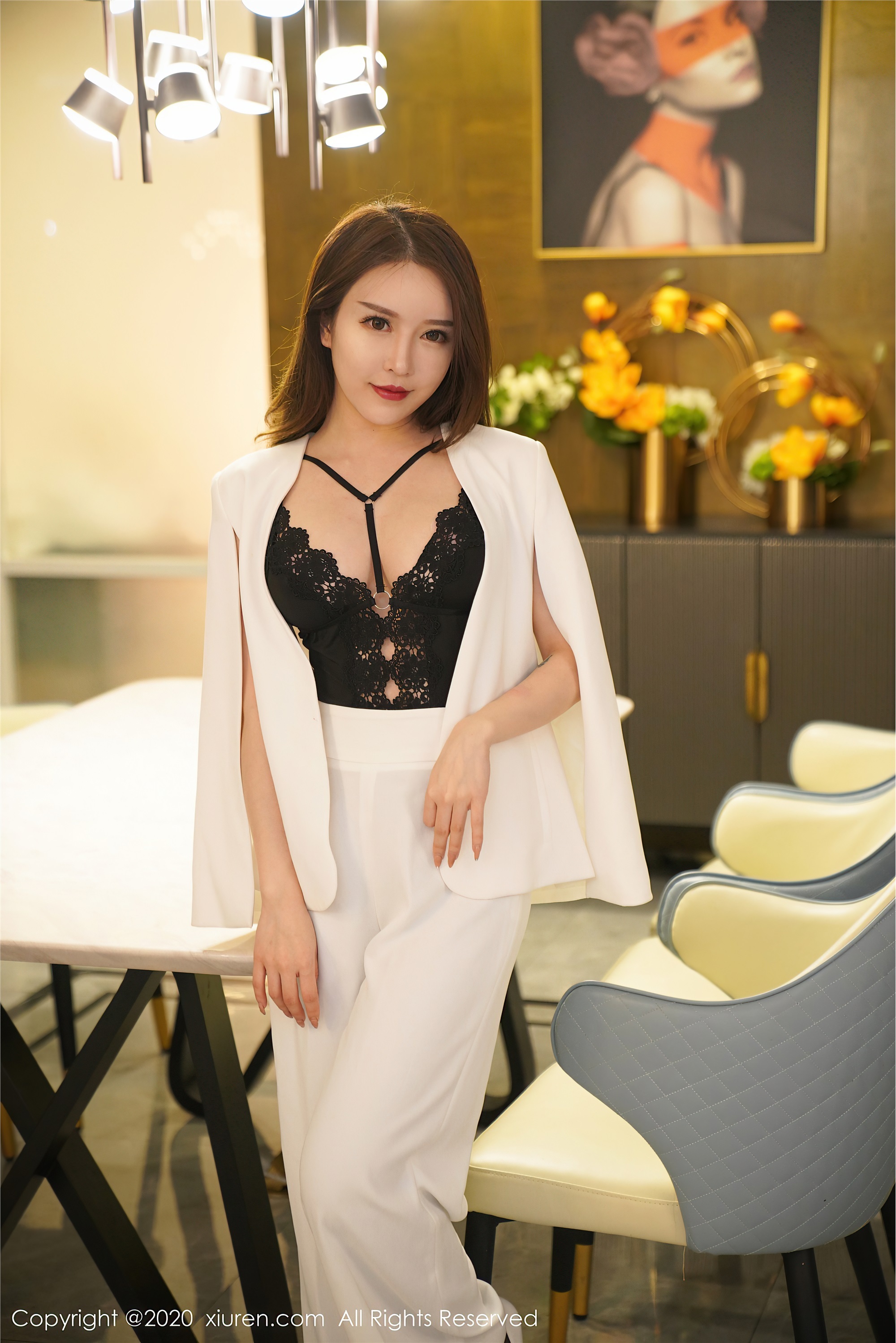 XiuRen秀人网 2020.07.02 No.2283 诱惑连体蕾丝 玉兔mike