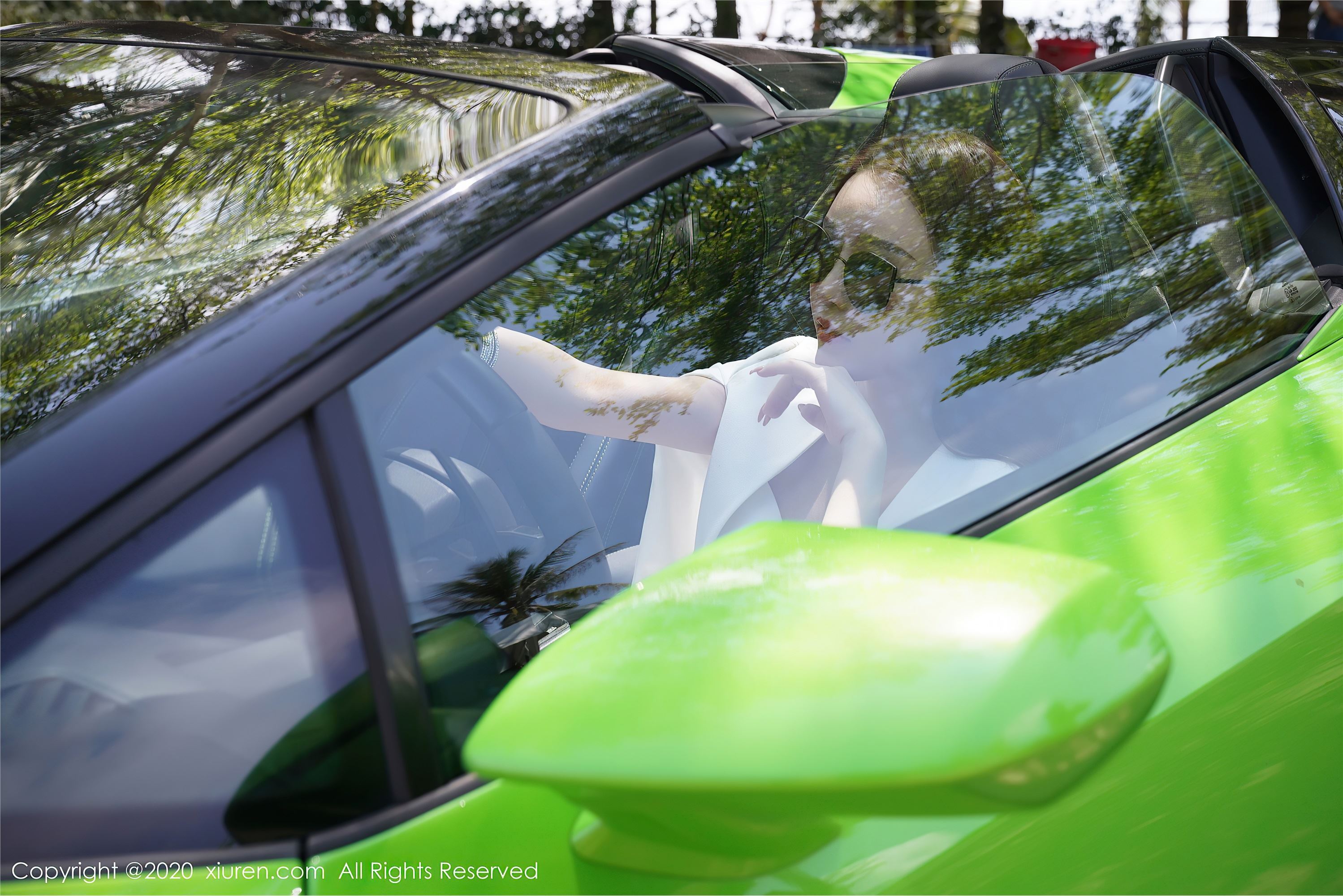 XiuRen秀人网 2020.07.02 No.2283 诱惑连体蕾丝 玉兔mike