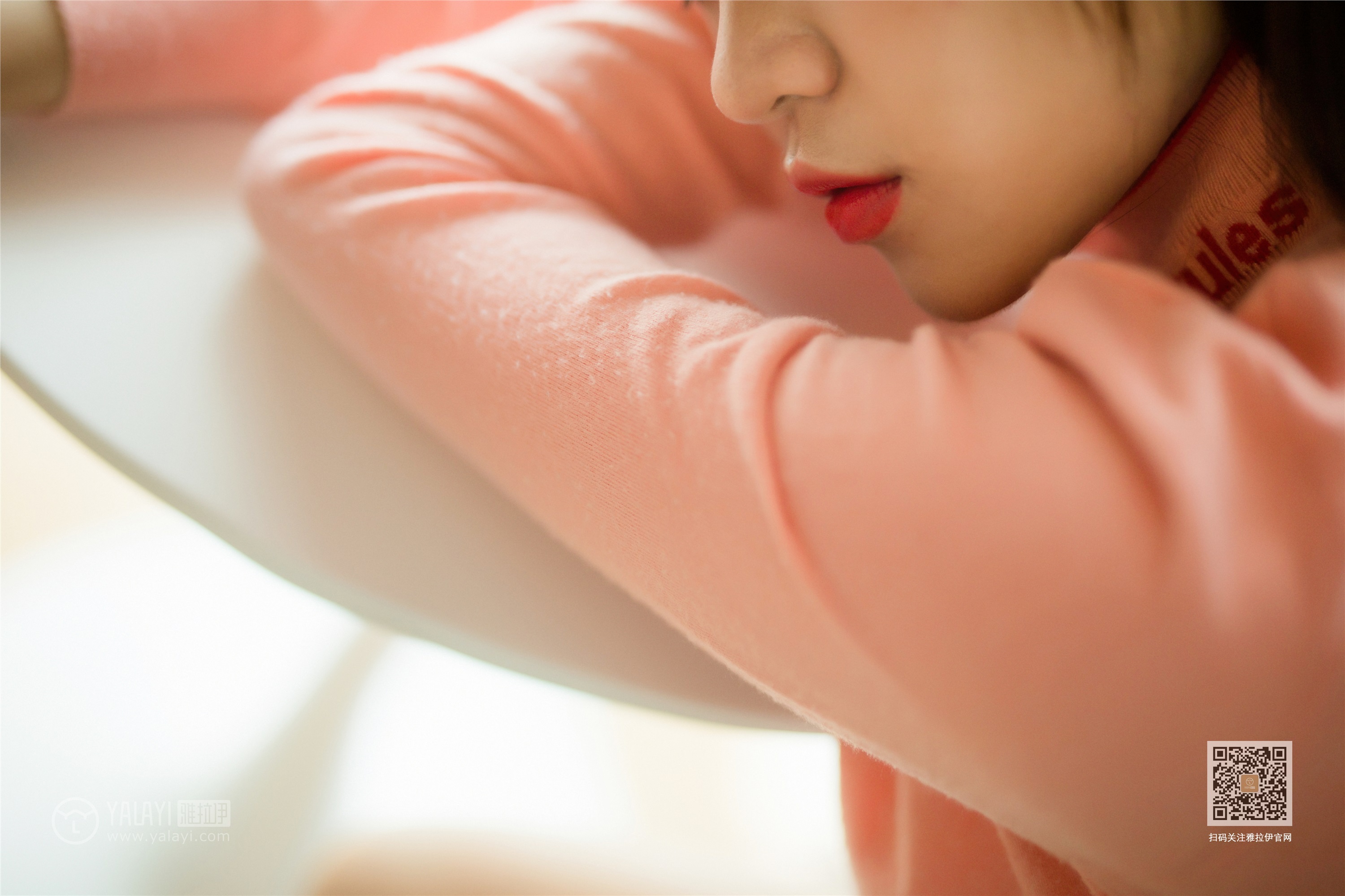 YALAYI雅拉伊  2020.02.01 Y531 小颖《穿毛衣好热》