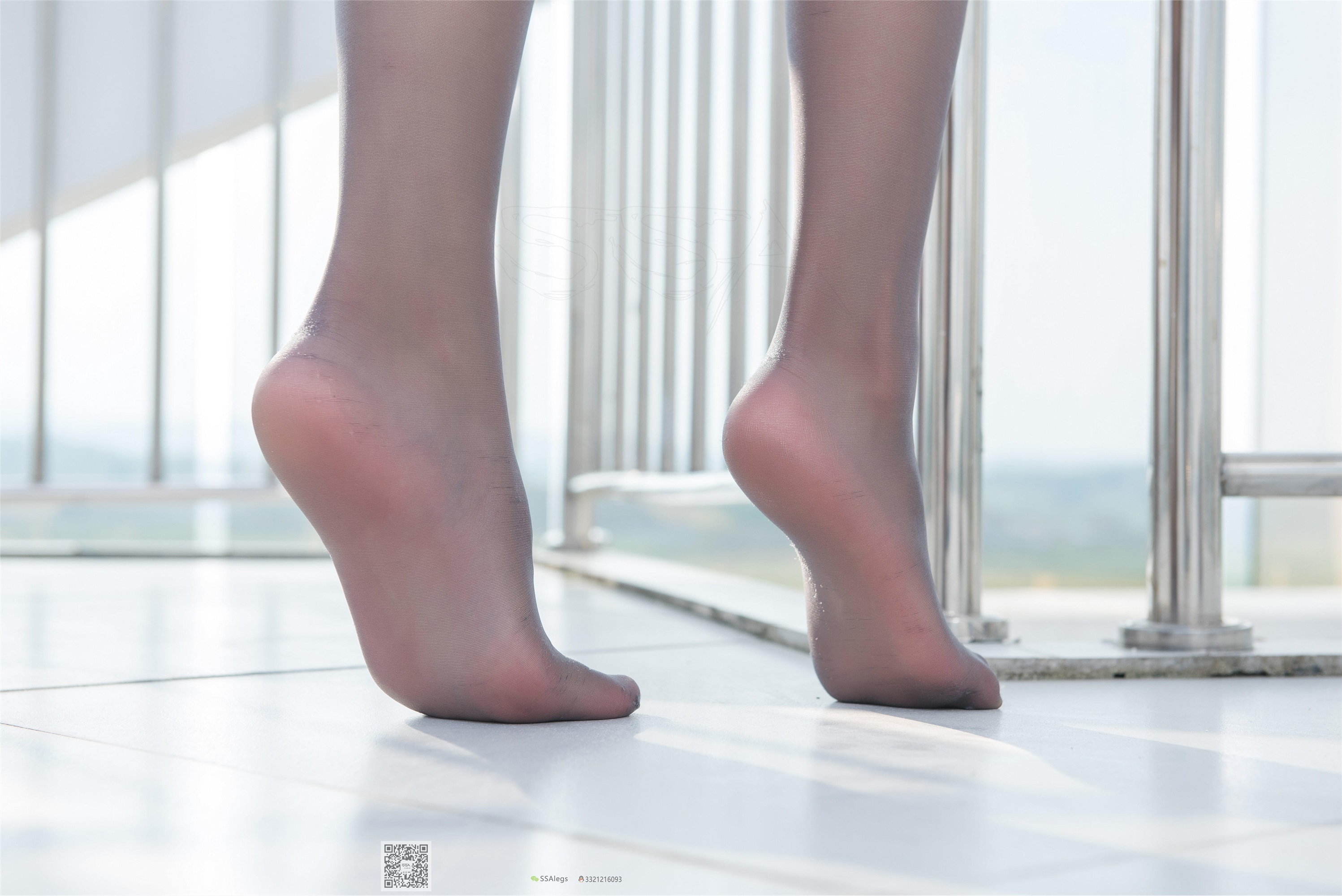 SSA丝社 NO.041 灰丝女秘书兰兰带你去视察新项目