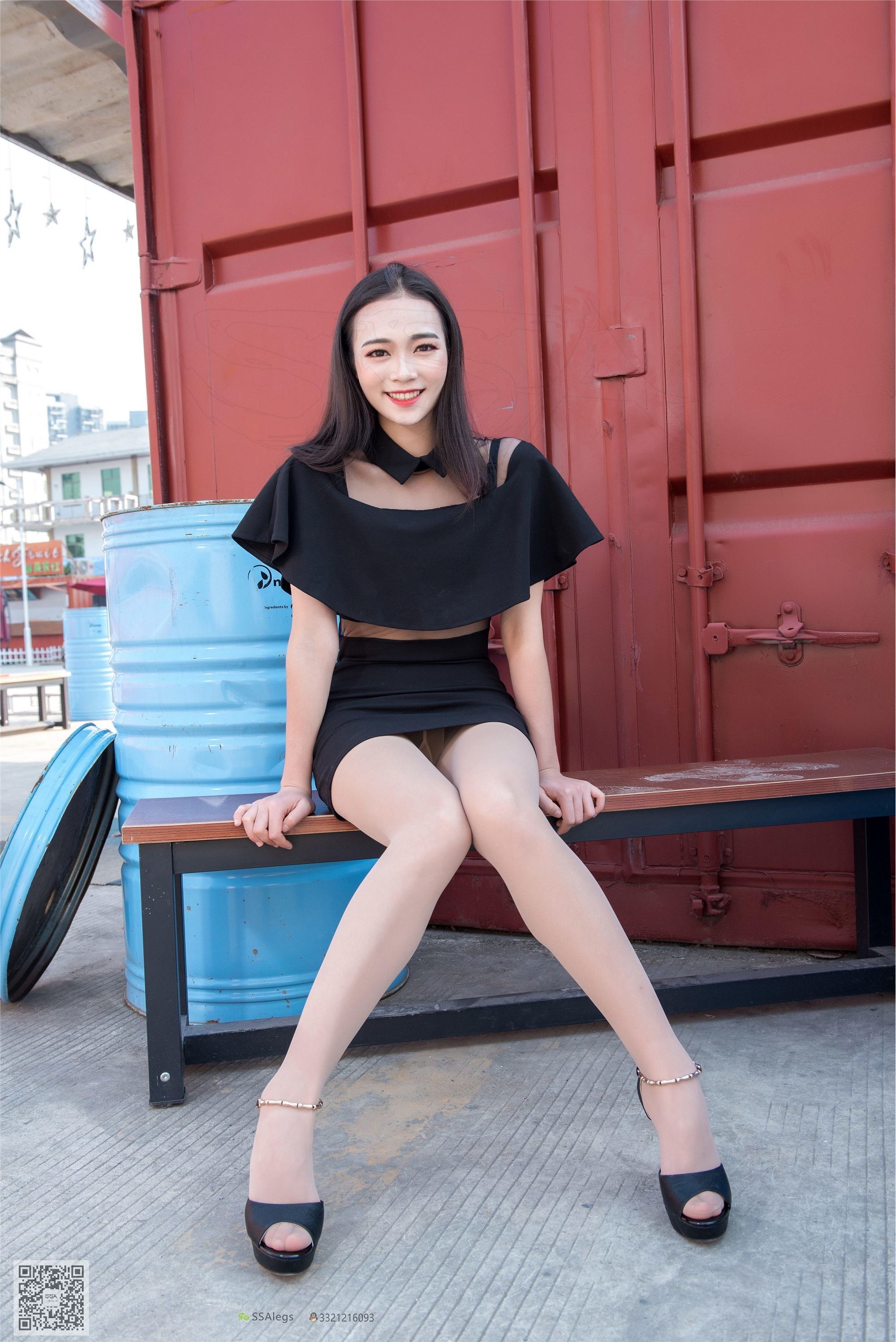 SSA丝社 NO.042 治愈系笑容高姐小凤文艺街拍