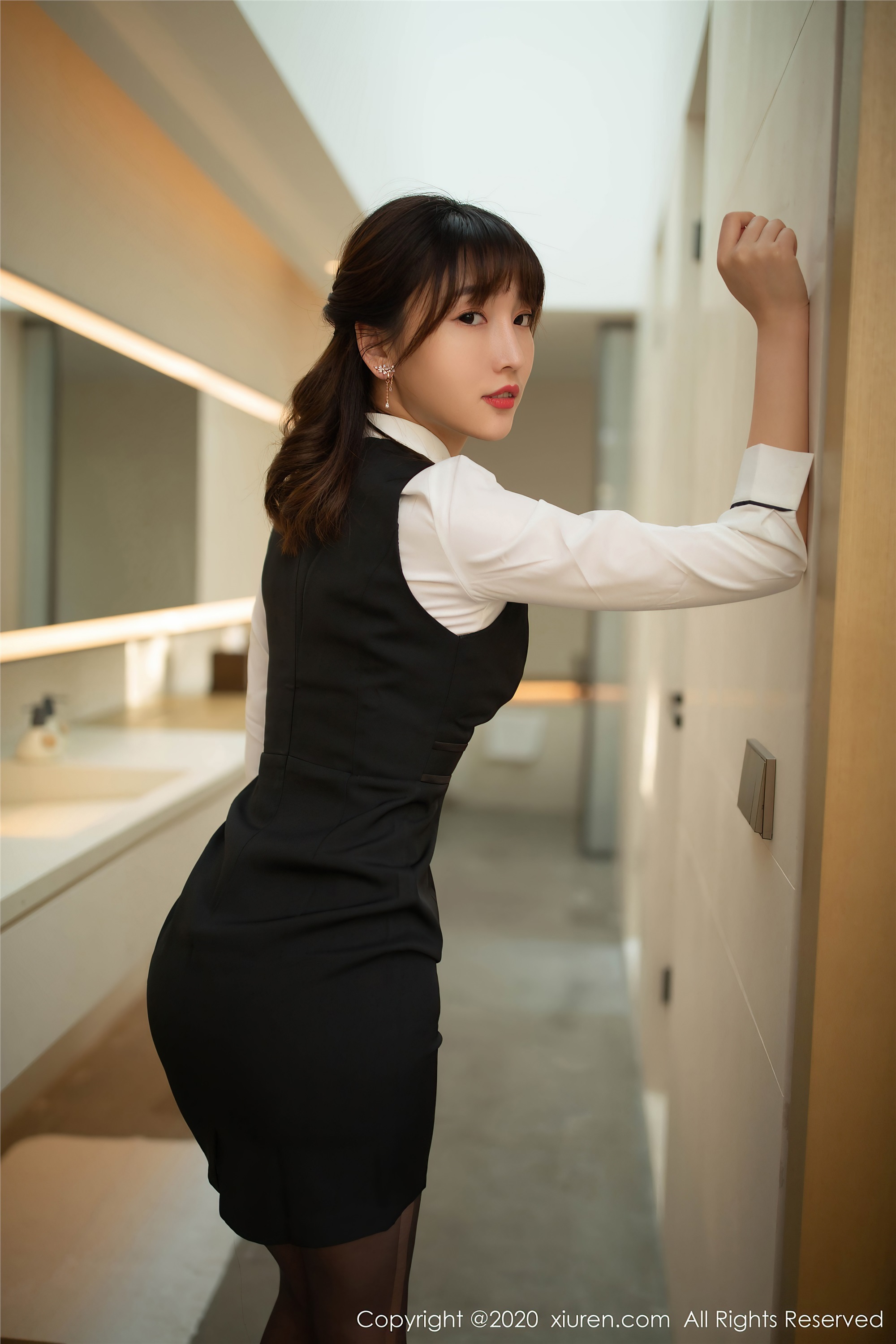 XIUREN秀人网 2020.07.09 No.2312 陆萱萱