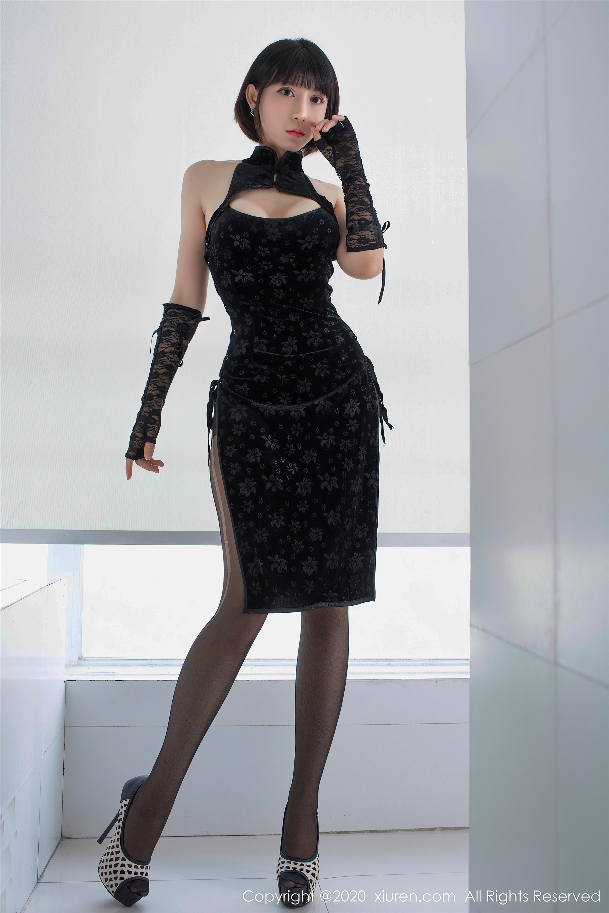 秀人网美媛馆 2020-07-13 Vol.2318 安妮斯朵拉_Ann