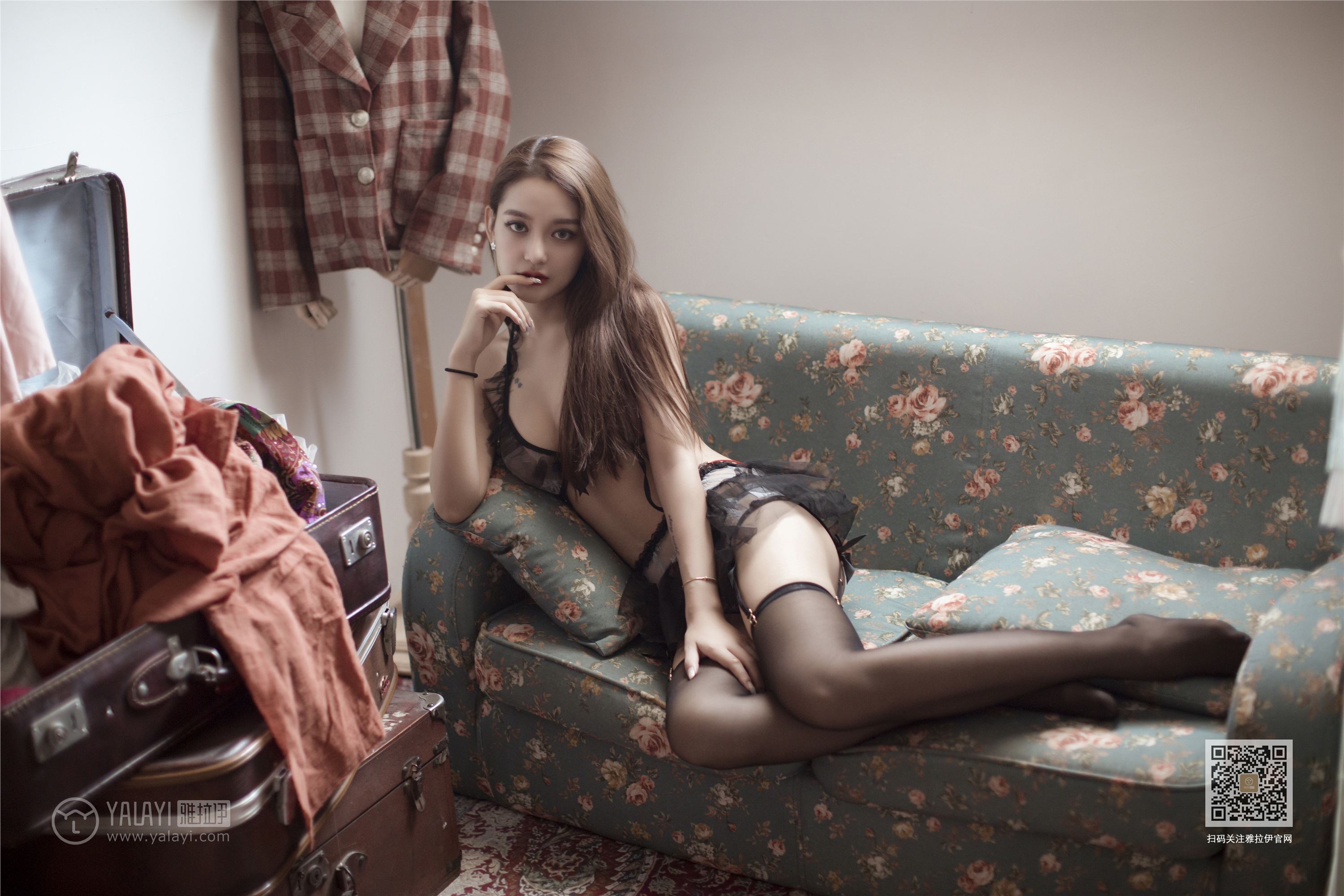 YaLaYi雅拉伊 2019-09-13 Vol.0389 刘子炀 蓬蓬裙下