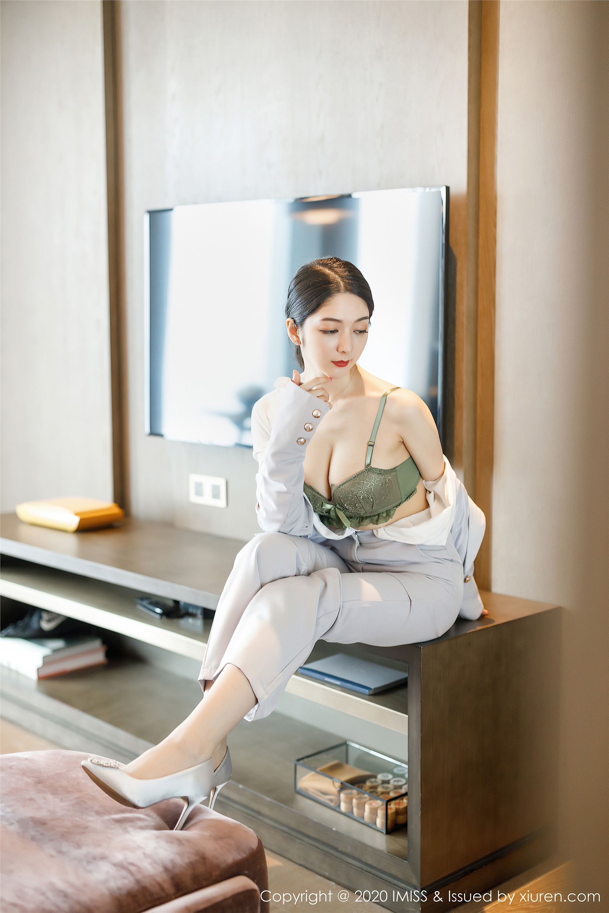 IMiss爱蜜社 2020-07-21 Vol.483 Angela小热巴