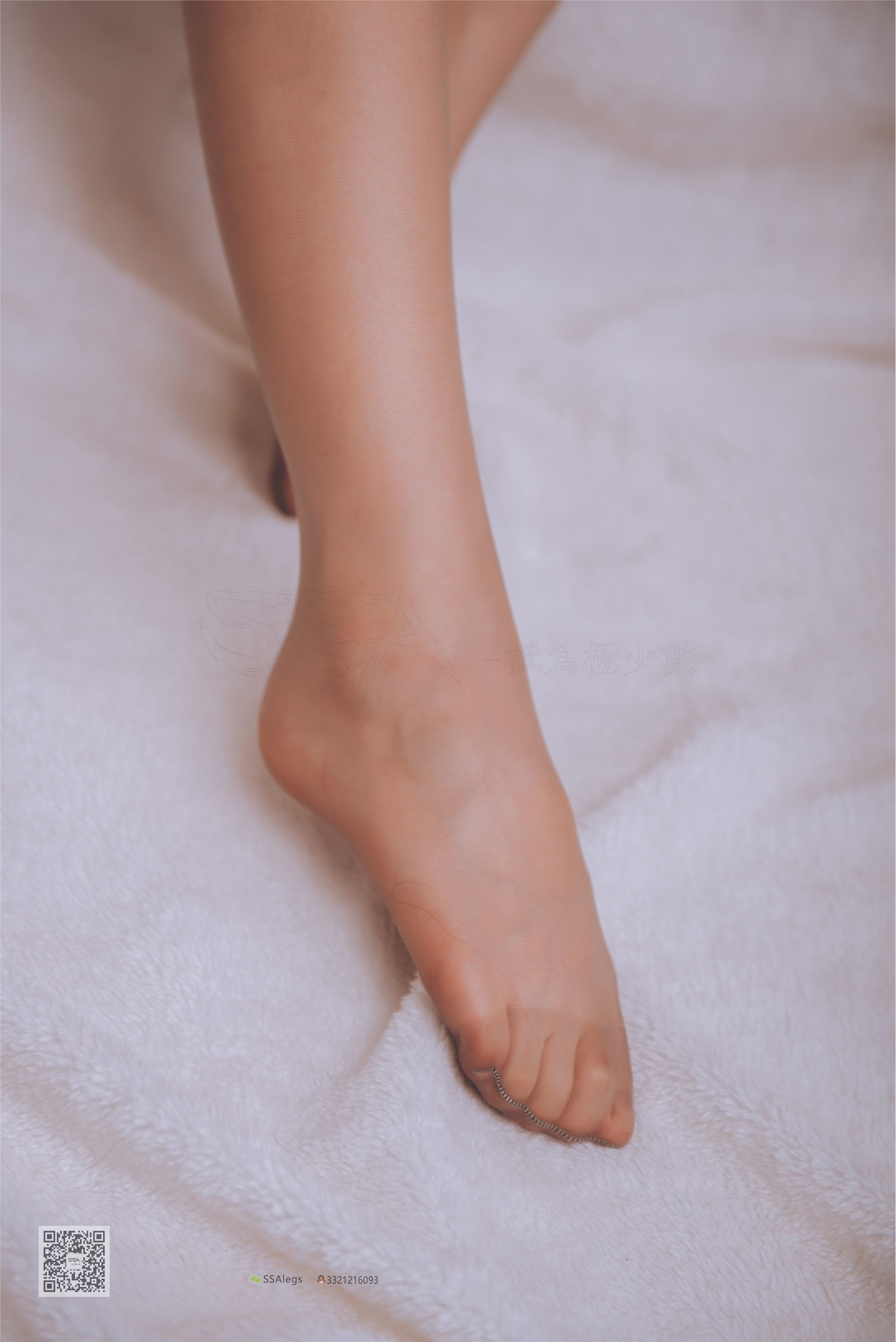 SSA丝社Vol.0020 小琪琪 性感女秘书闺房高端灰丝穿丝足部特写