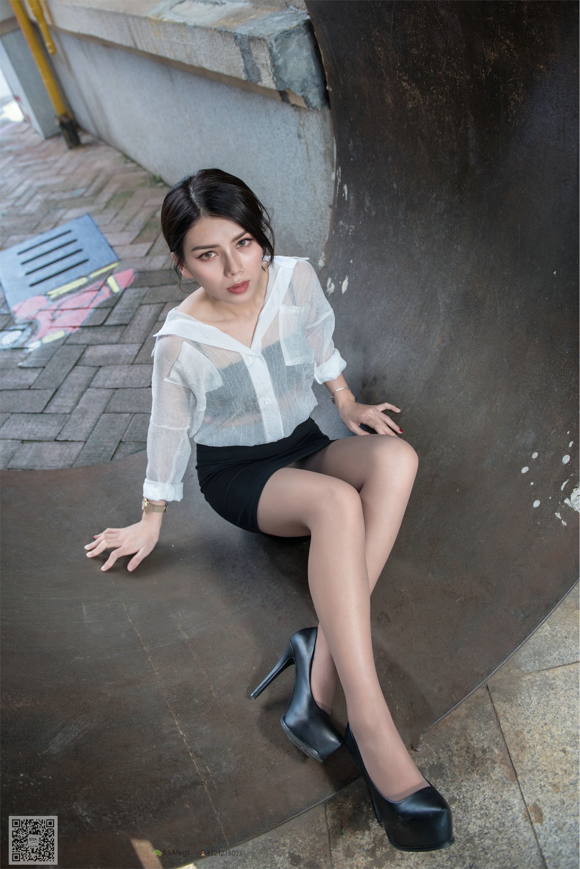 SSA丝社Vol.0021 芷沫 混血美女浪漫咖啡色