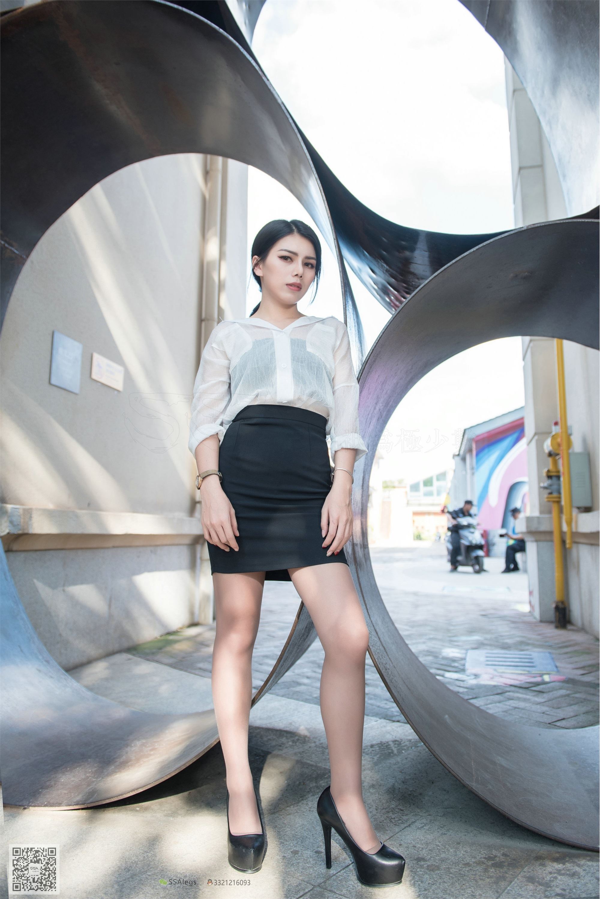 SSA丝社Vol.0021 芷沫 混血美女浪漫咖啡色