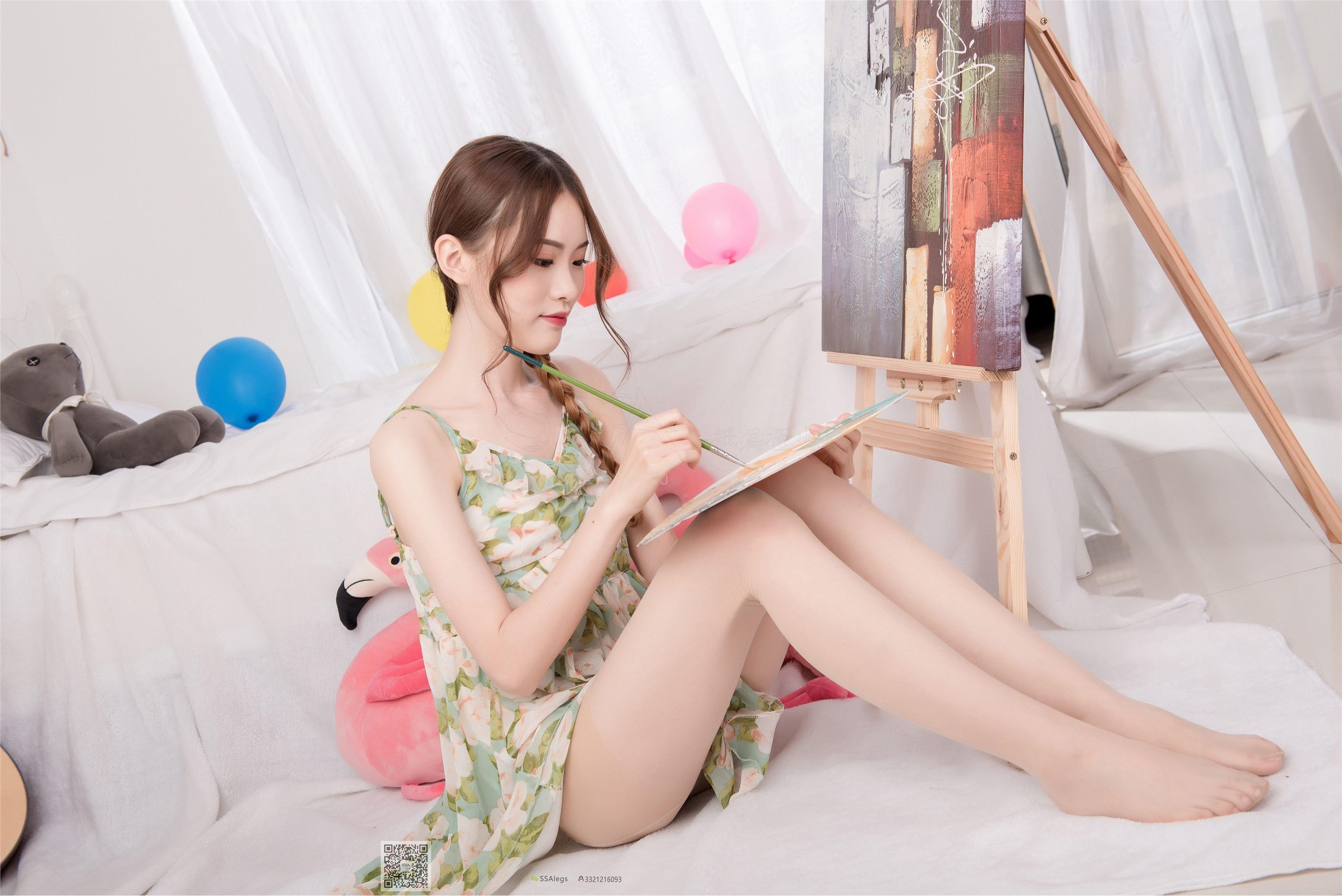 SSA丝社Vol.0022 小琪琪 琪琪化身灵魂画师进口肉丝大长腿美足特写