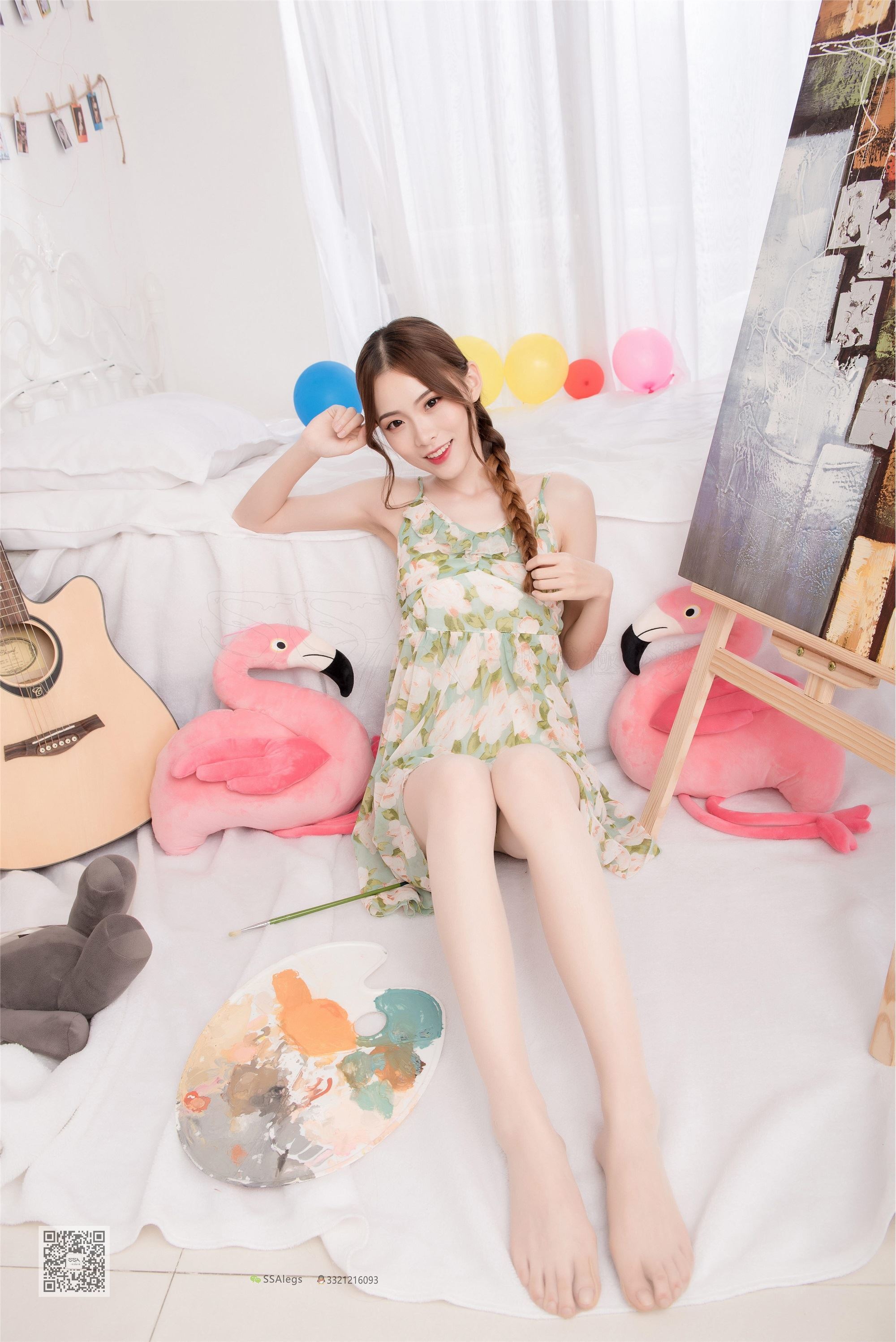 SSA丝社Vol.0022 小琪琪 琪琪化身灵魂画师进口肉丝大长腿美足特写