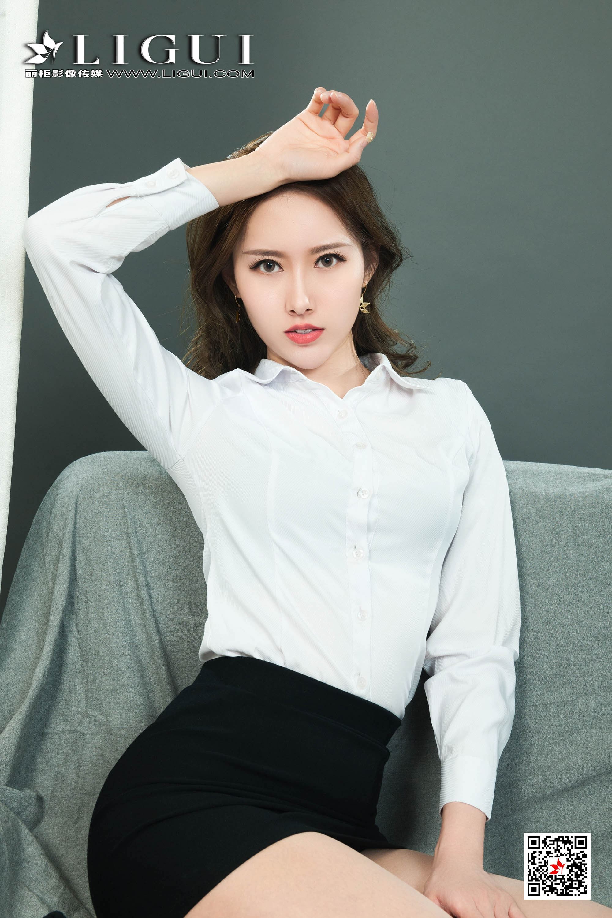 Ligui丽柜 2020.09.09 可可《新来的班主任》