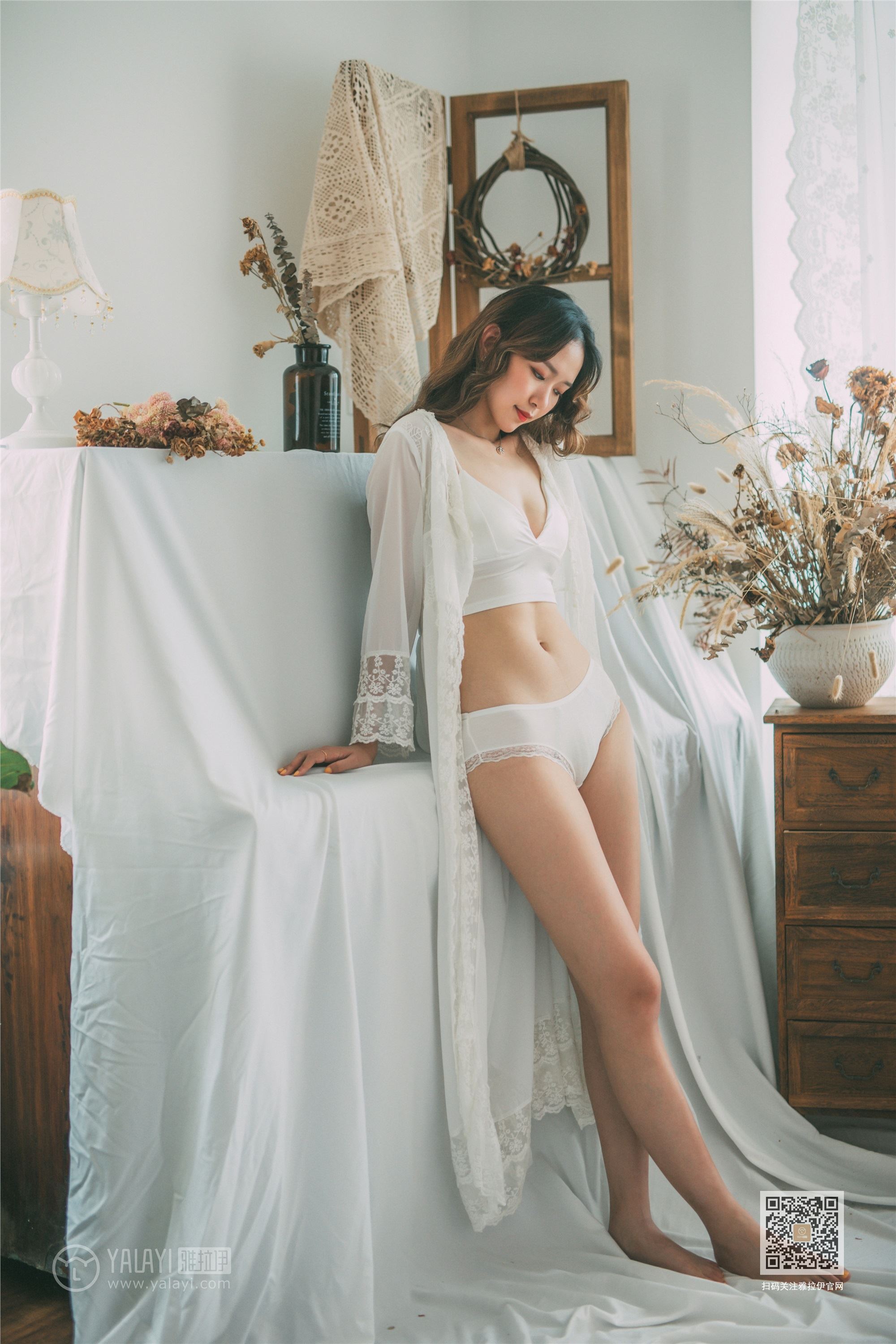 YaLaYi雅拉伊 2019-09-19 Vol.0395 晓琳 写生模特