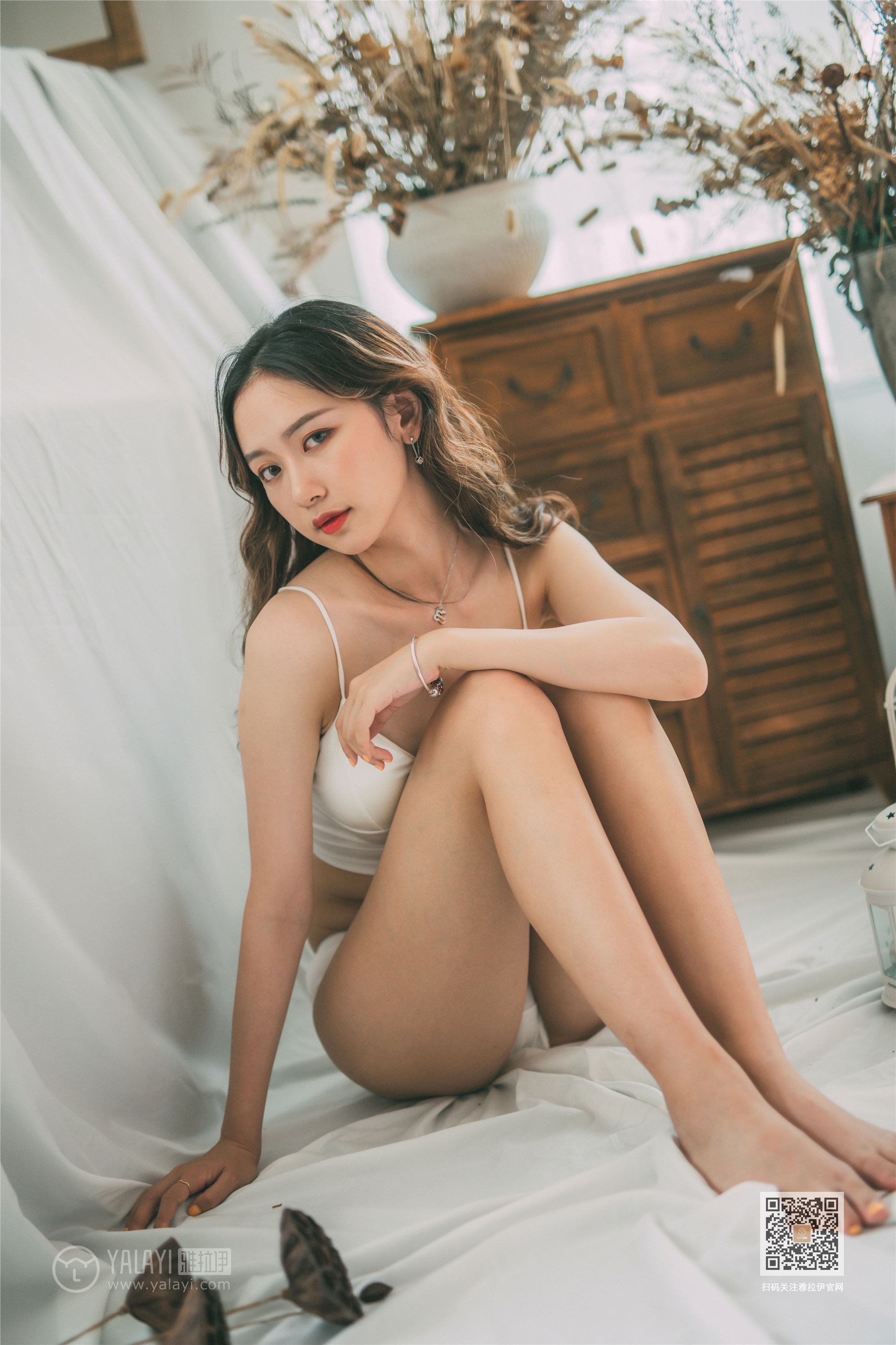 YaLaYi雅拉伊 2019-09-19 Vol.0395 晓琳 写生模特