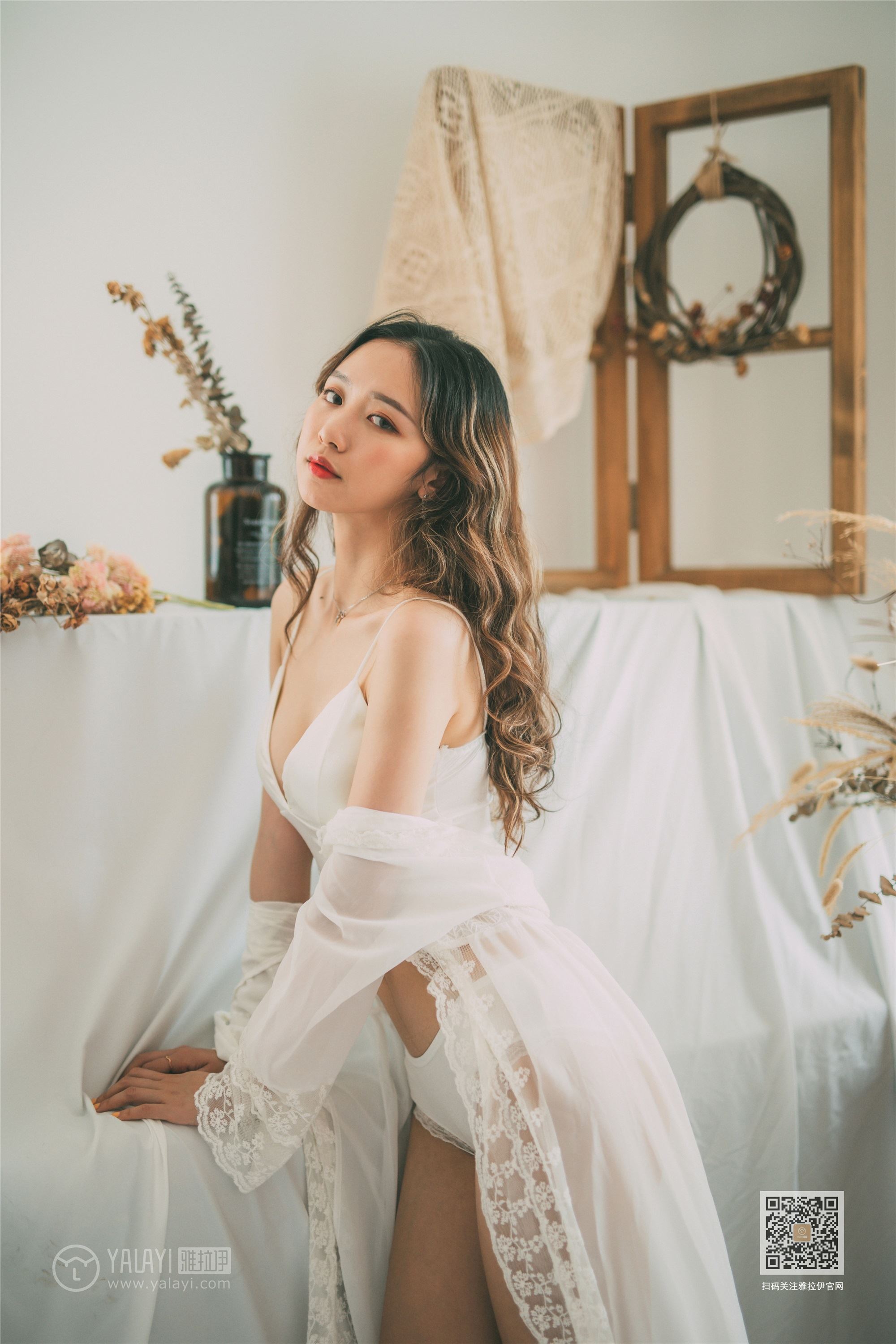 YaLaYi雅拉伊 2019-09-19 Vol.0395 晓琳 写生模特