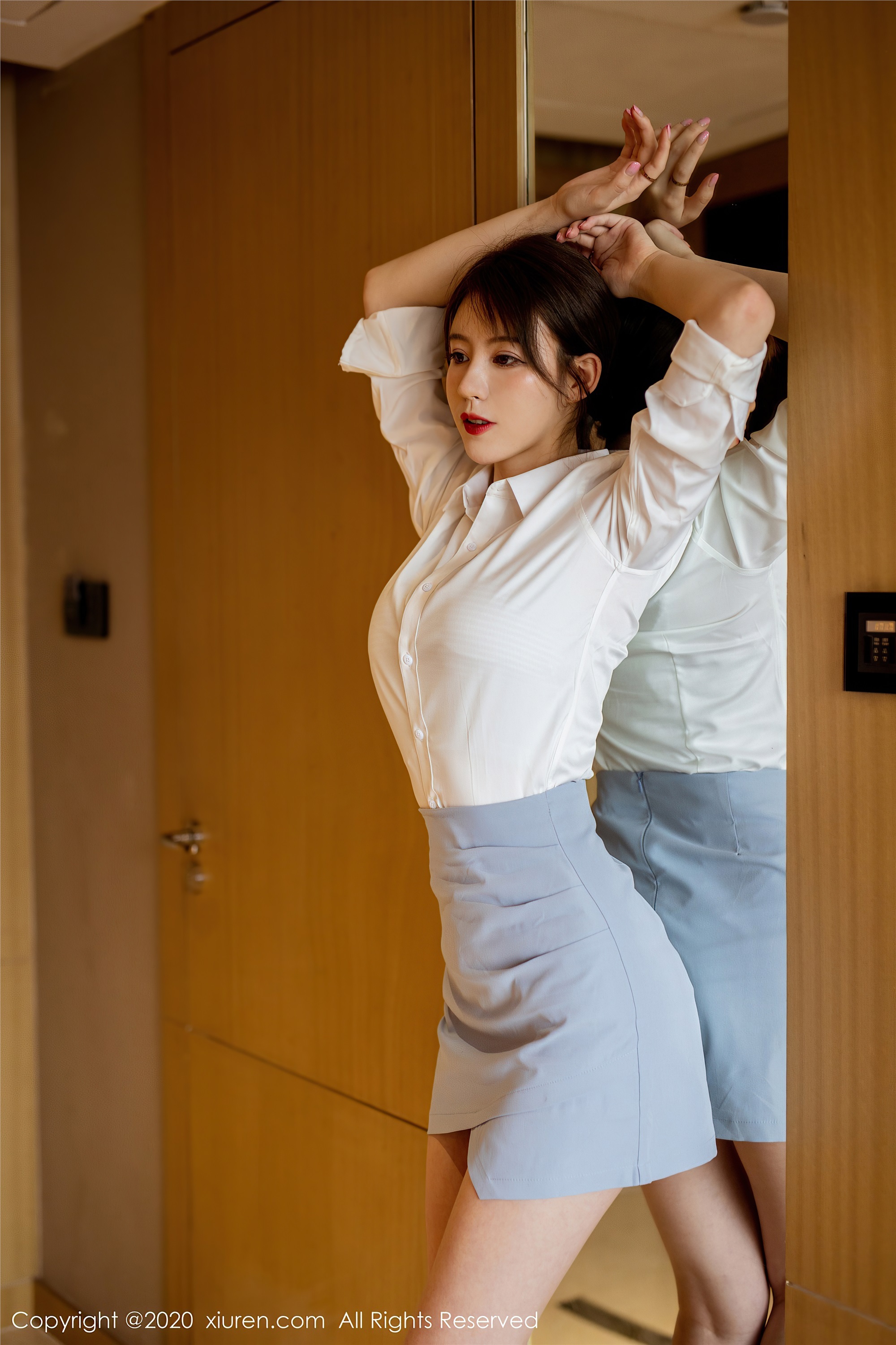 秀人网美媛馆 2020-07-21 Vol.2350 yoo优优