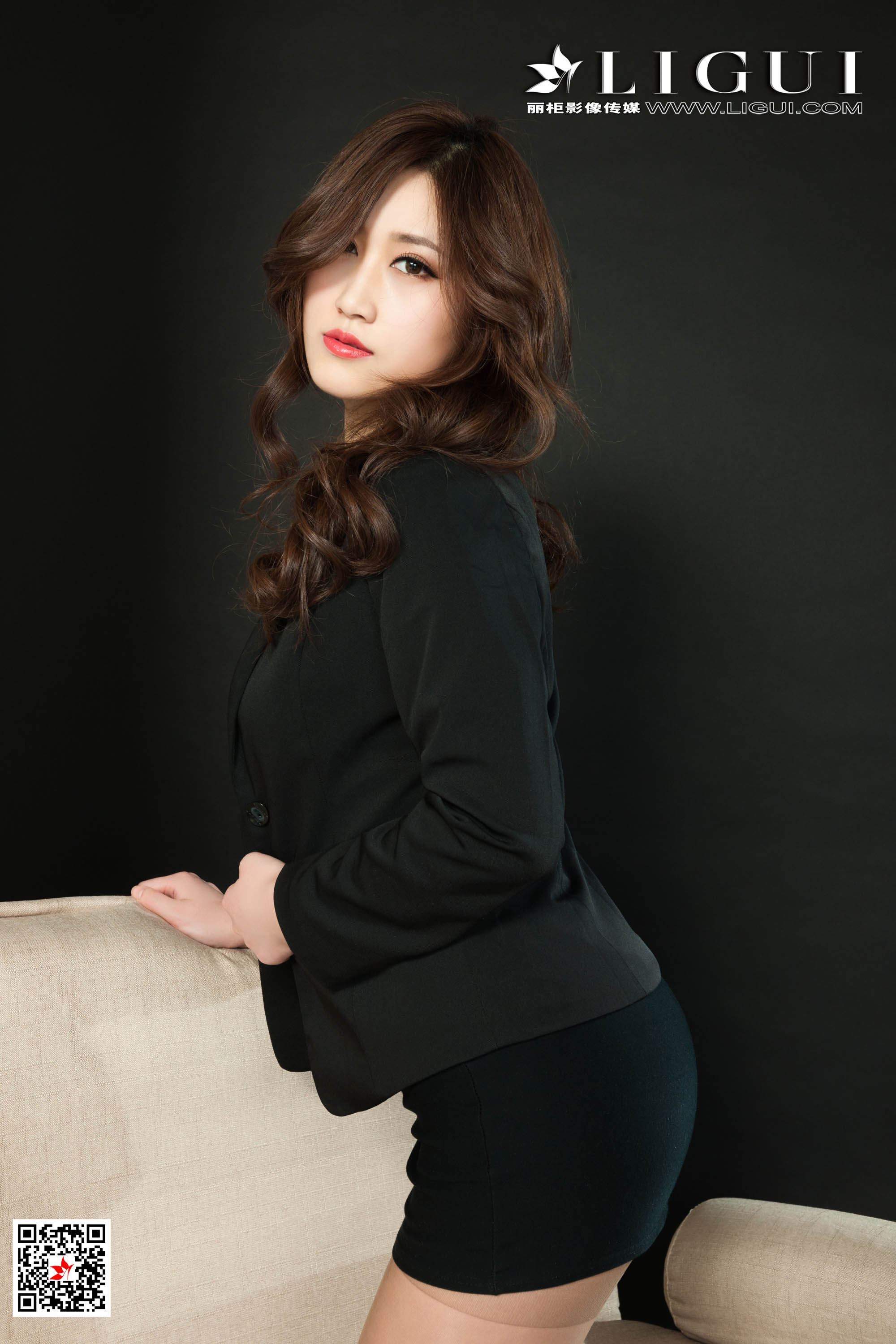 Ligui丽柜 2020.09.14《加班有惊喜》桔子