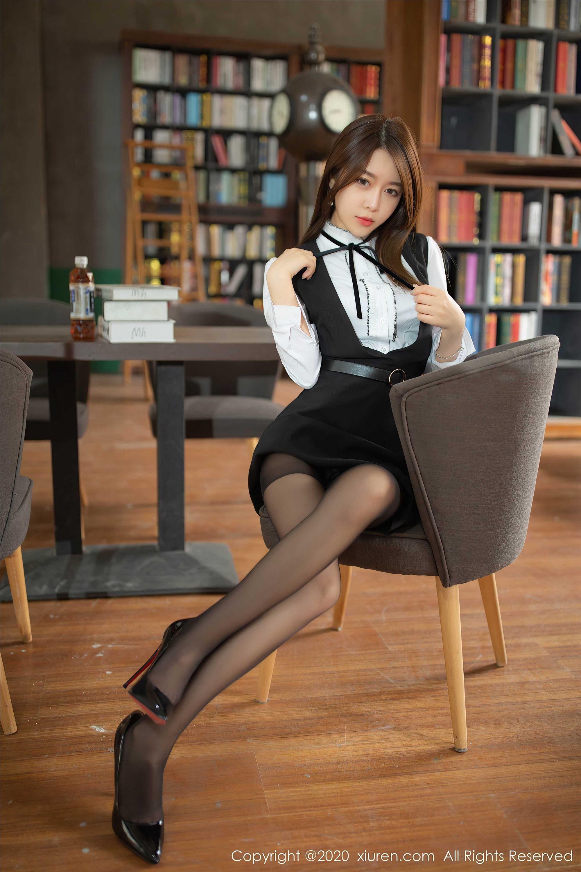 XIUREN秀人网 2020.07.16 No.2338 夏诗雯Sally