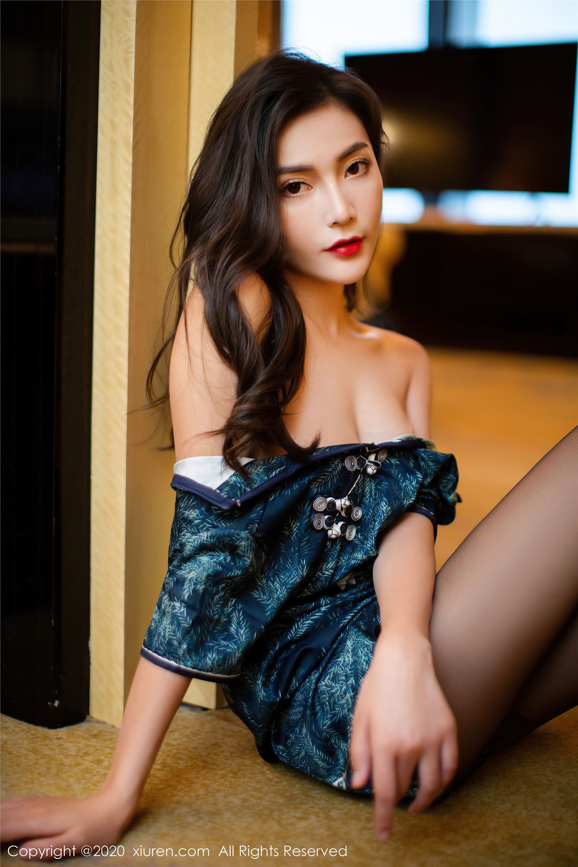 秀人网美媛馆 2020-08-06 Vol.2411 夏玥