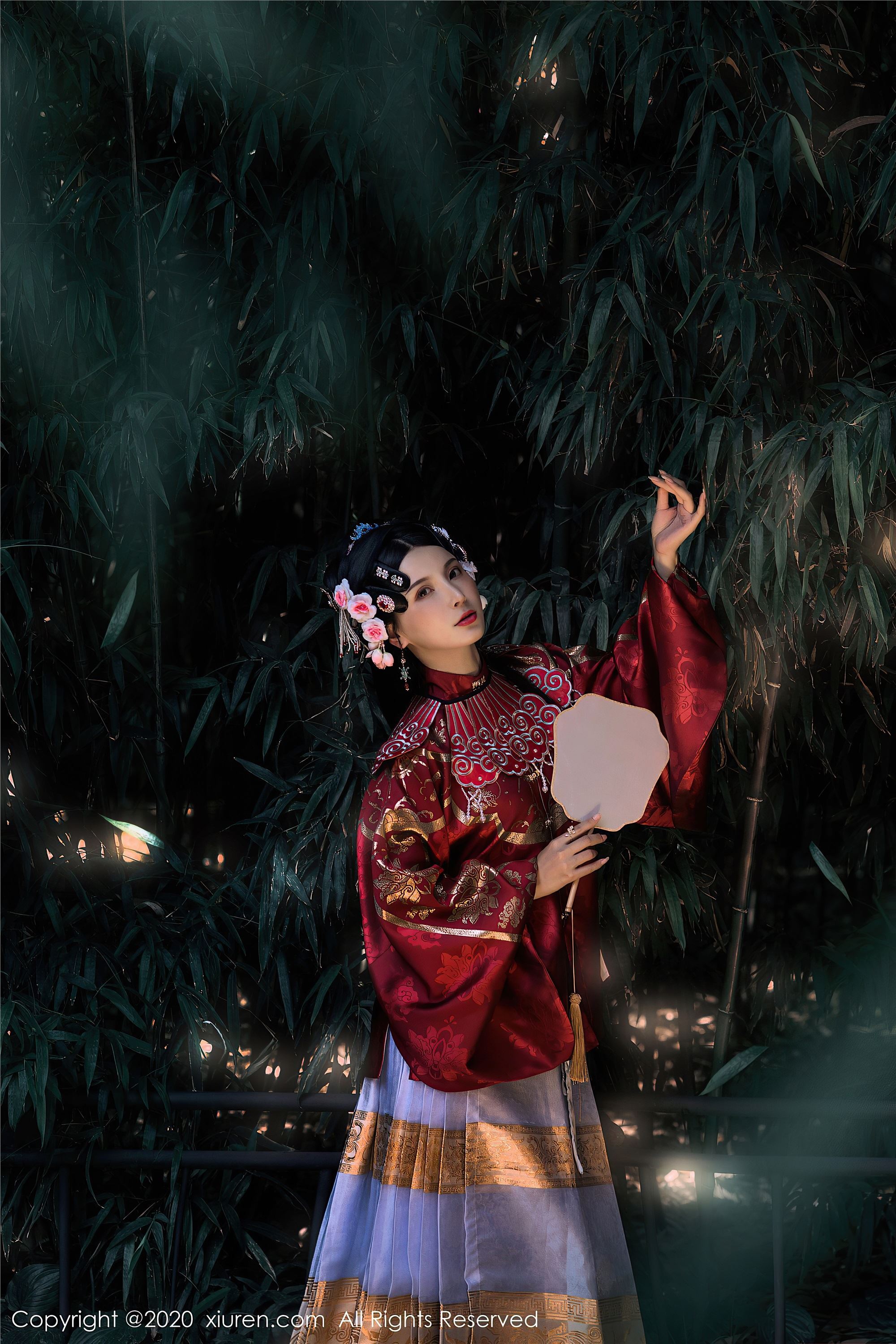 秀人网美媛馆 2020-08-03 Vol.2395 小蛮妖Yummy