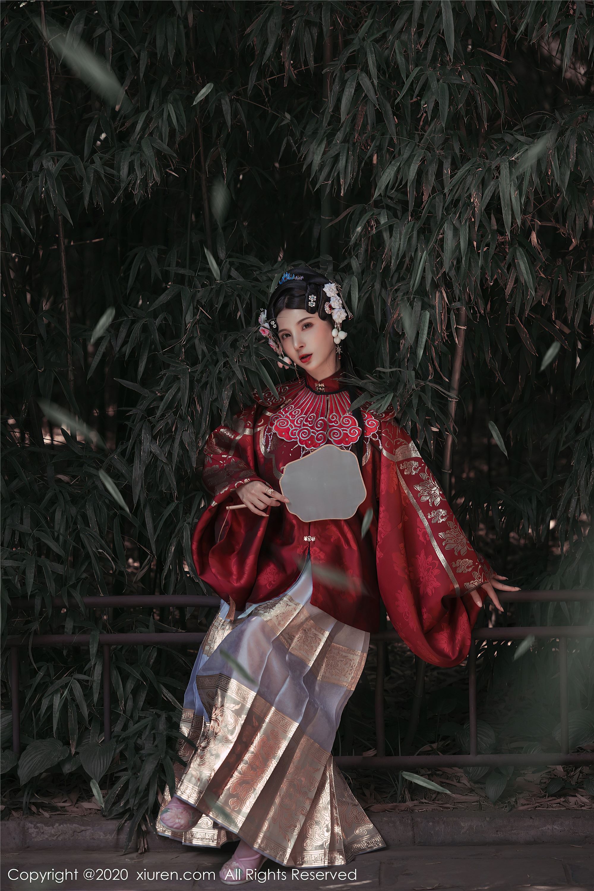 秀人网美媛馆 2020-08-03 Vol.2395 小蛮妖Yummy