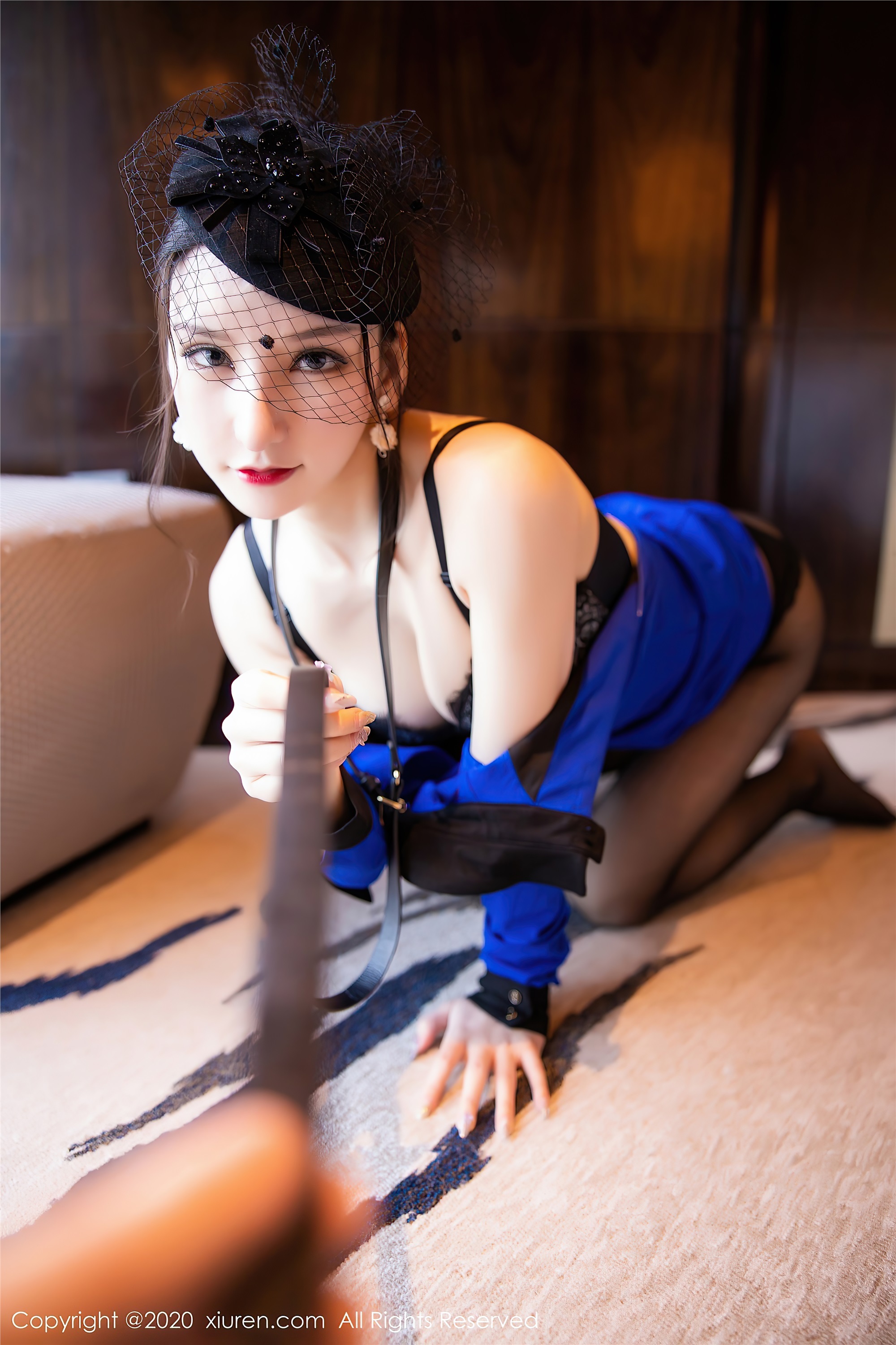 秀人网美媛馆 2020-08-06 Vol.2415 周于希Sandy