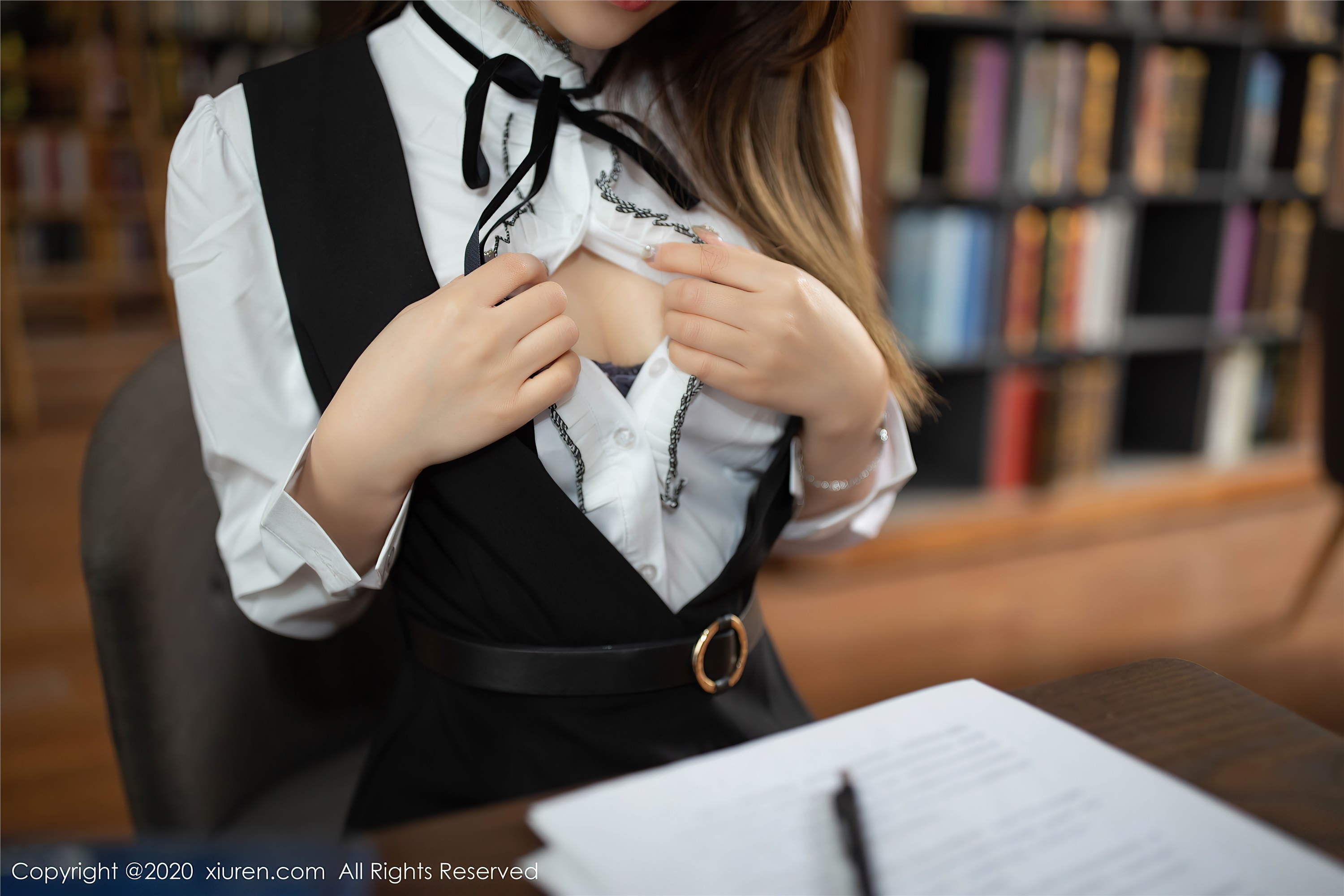 秀人网美媛馆 2020-07-16 Vol.2338 夏诗雯Sally