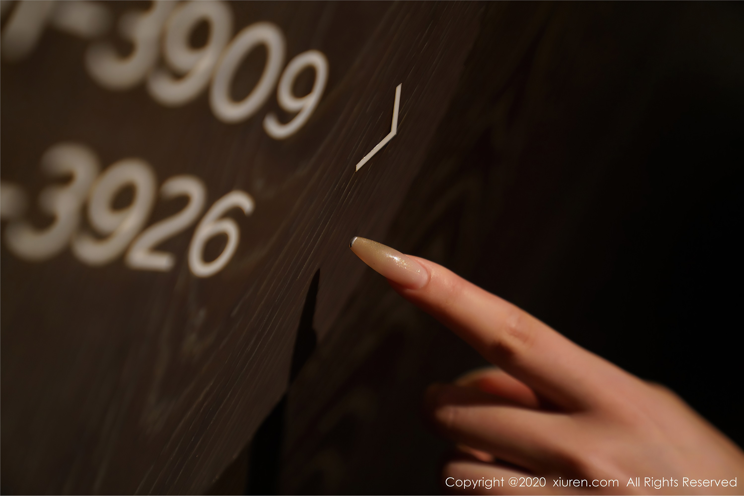 秀人网美媛馆 2020-08-03 Vol.2396 柴婉艺Averie