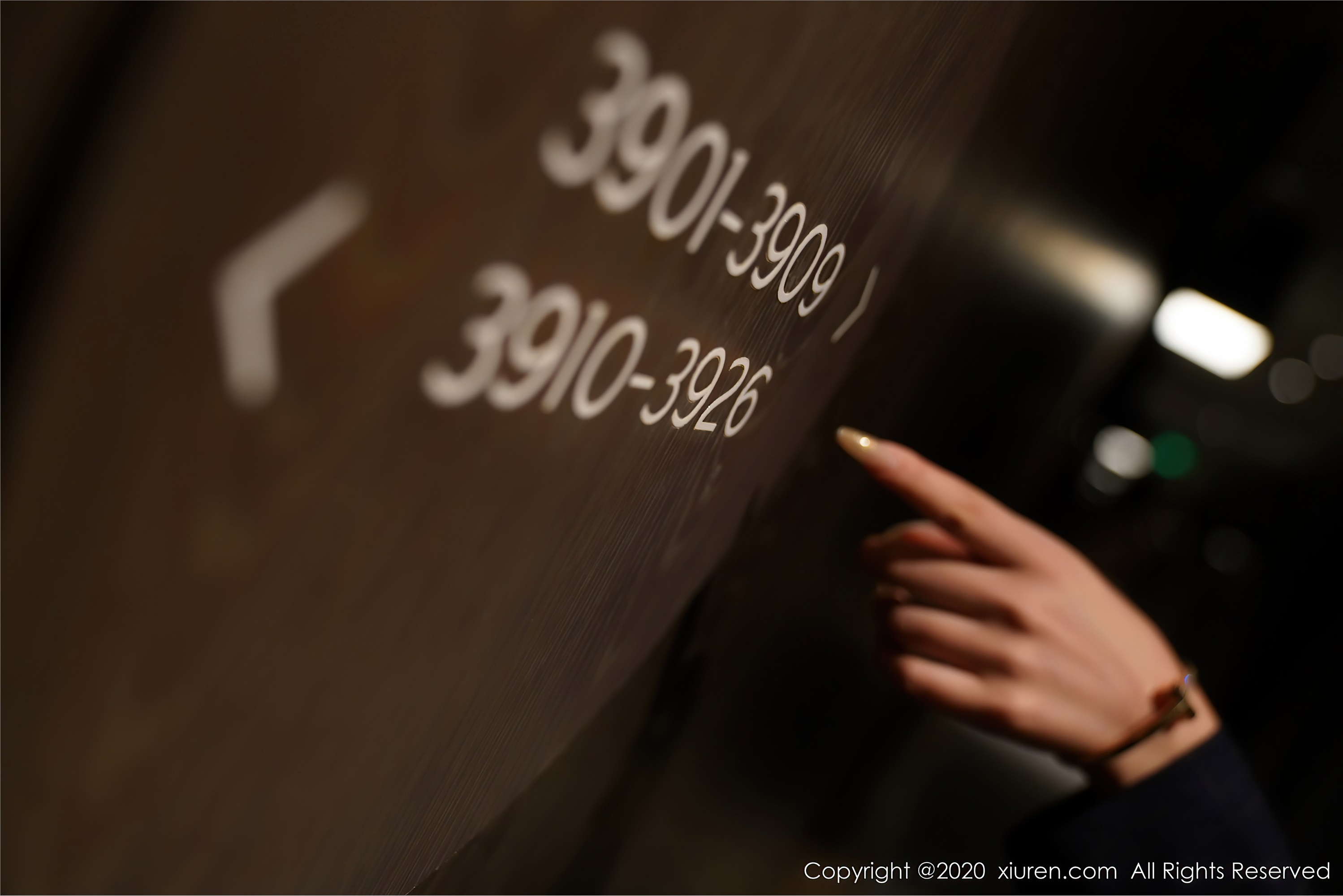 秀人网美媛馆 2020-08-03 Vol.2396 柴婉艺Averie