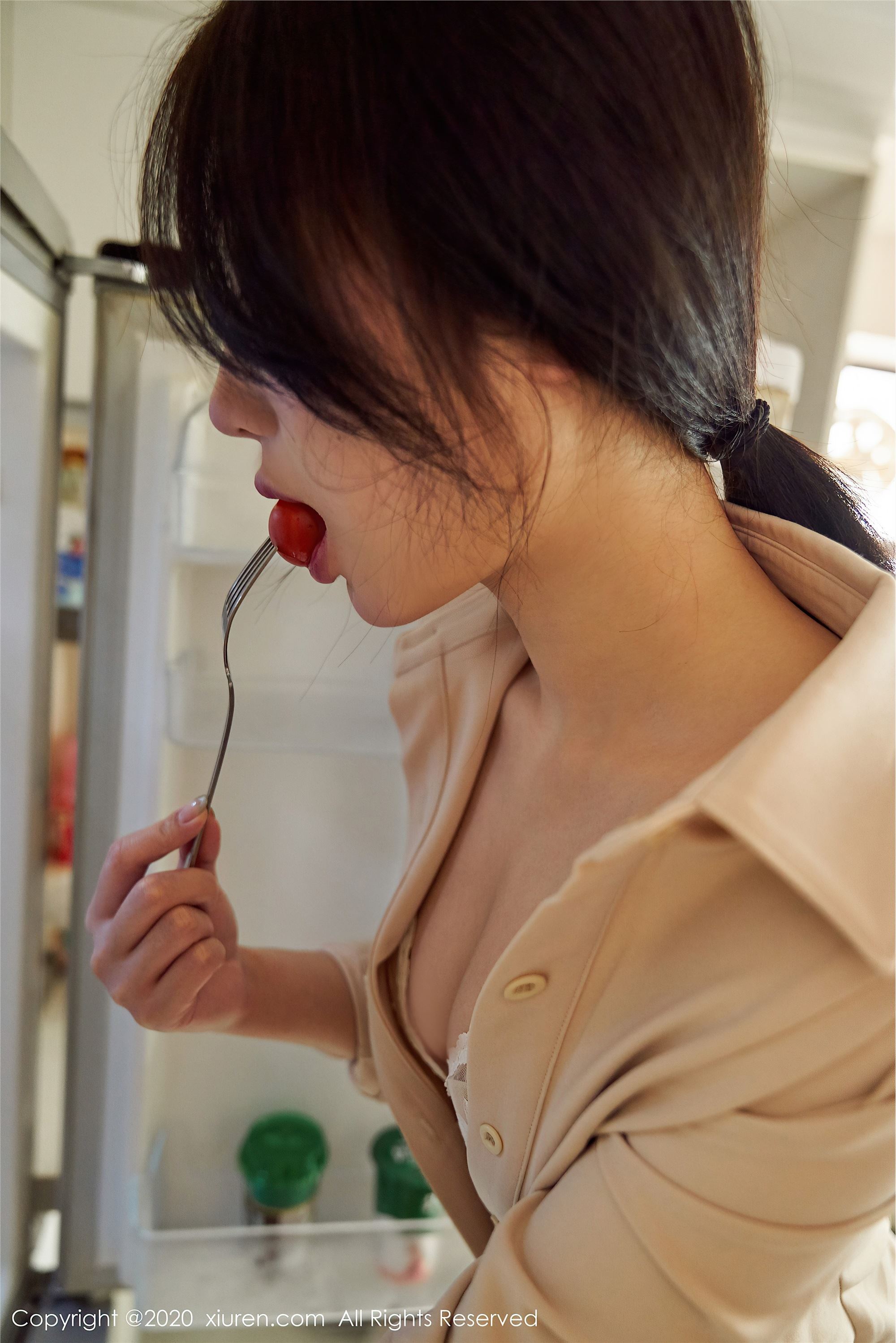 秀人网美媛馆 2020-08-10 Vol.2424 九月生__