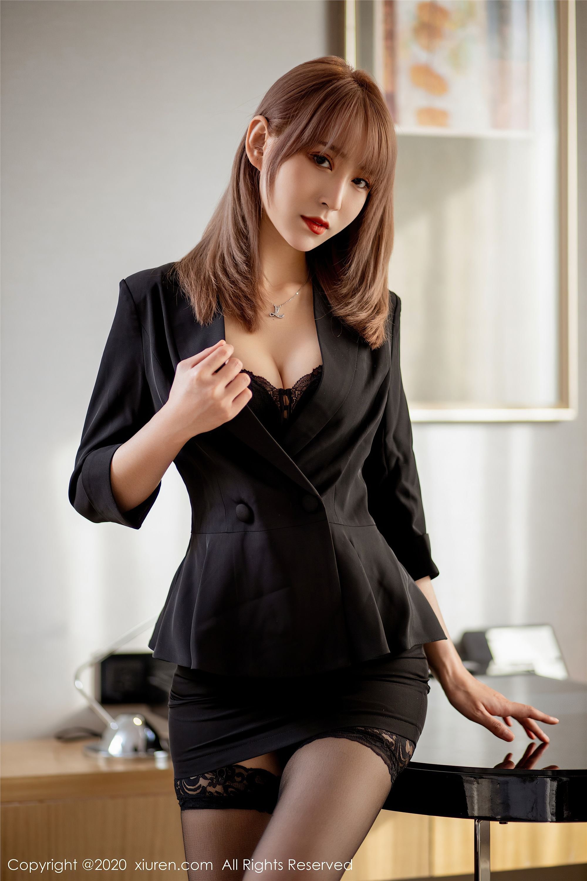 秀人网美媛馆 2020-08-06 Vol.2414 周慕汐fairy