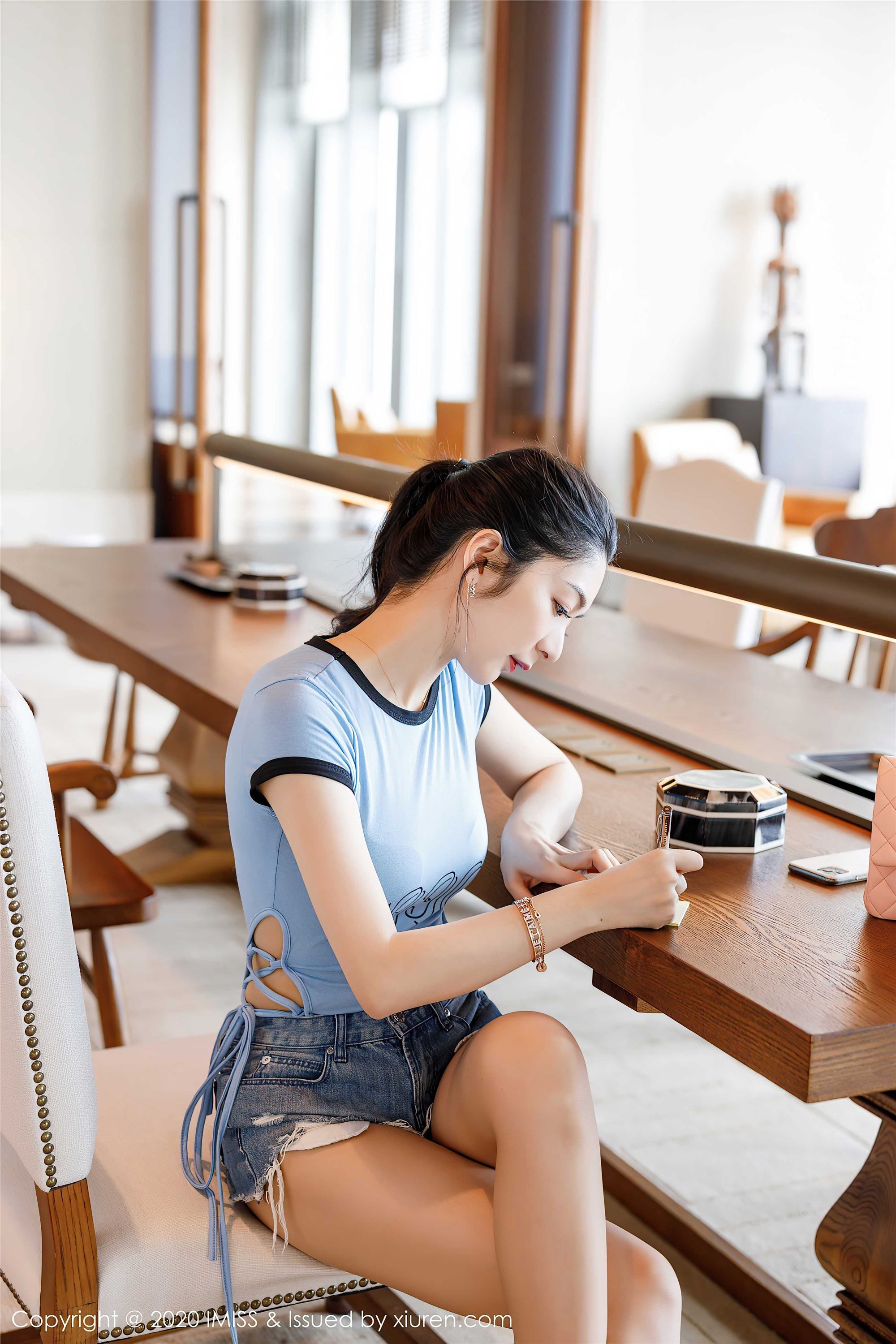 IMiss爱蜜社 2020.08.06 Vol.489 Angela小热巴