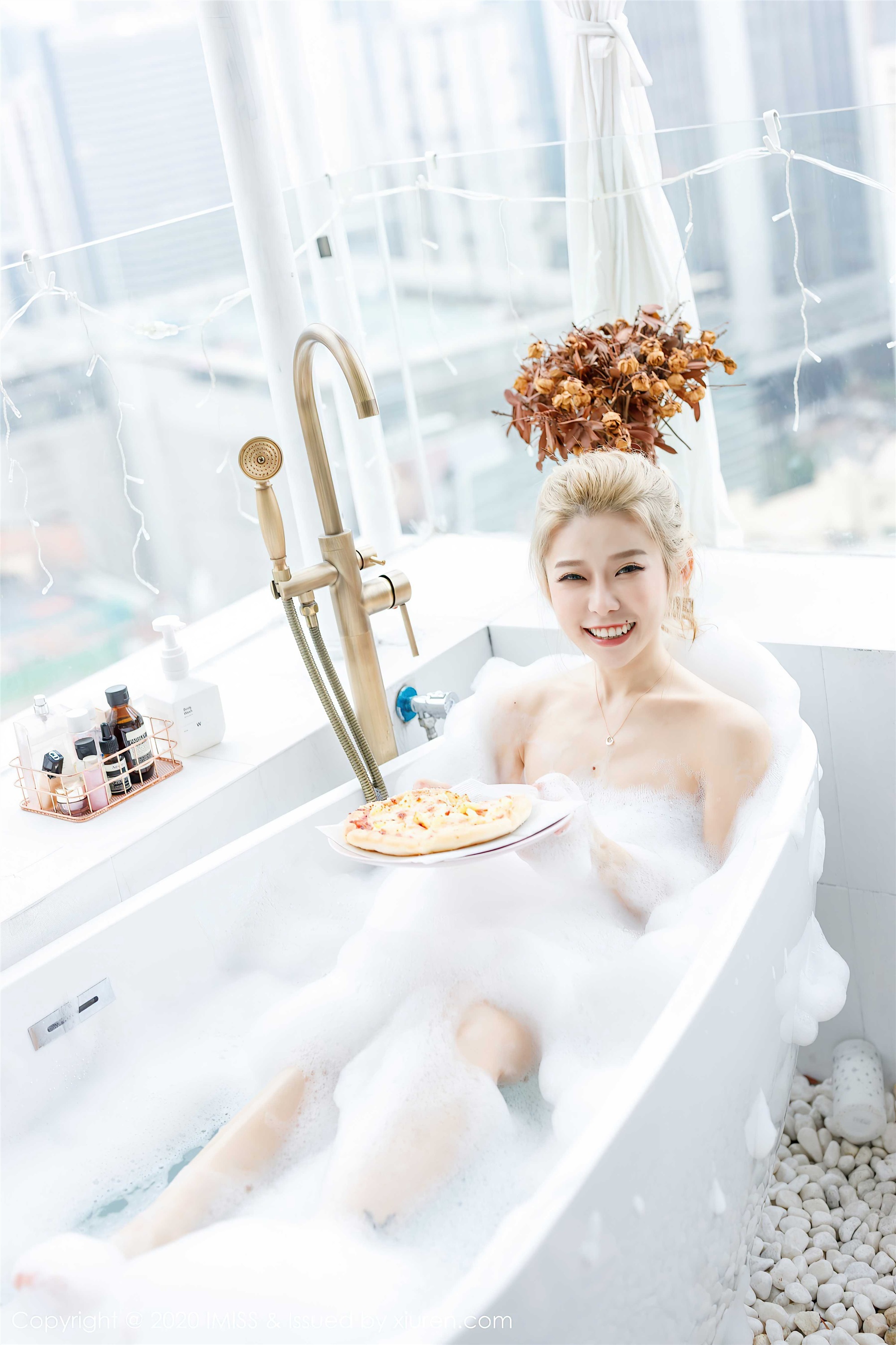 IMiss爱蜜社 2020.08.07 Vol.490 luvian本能