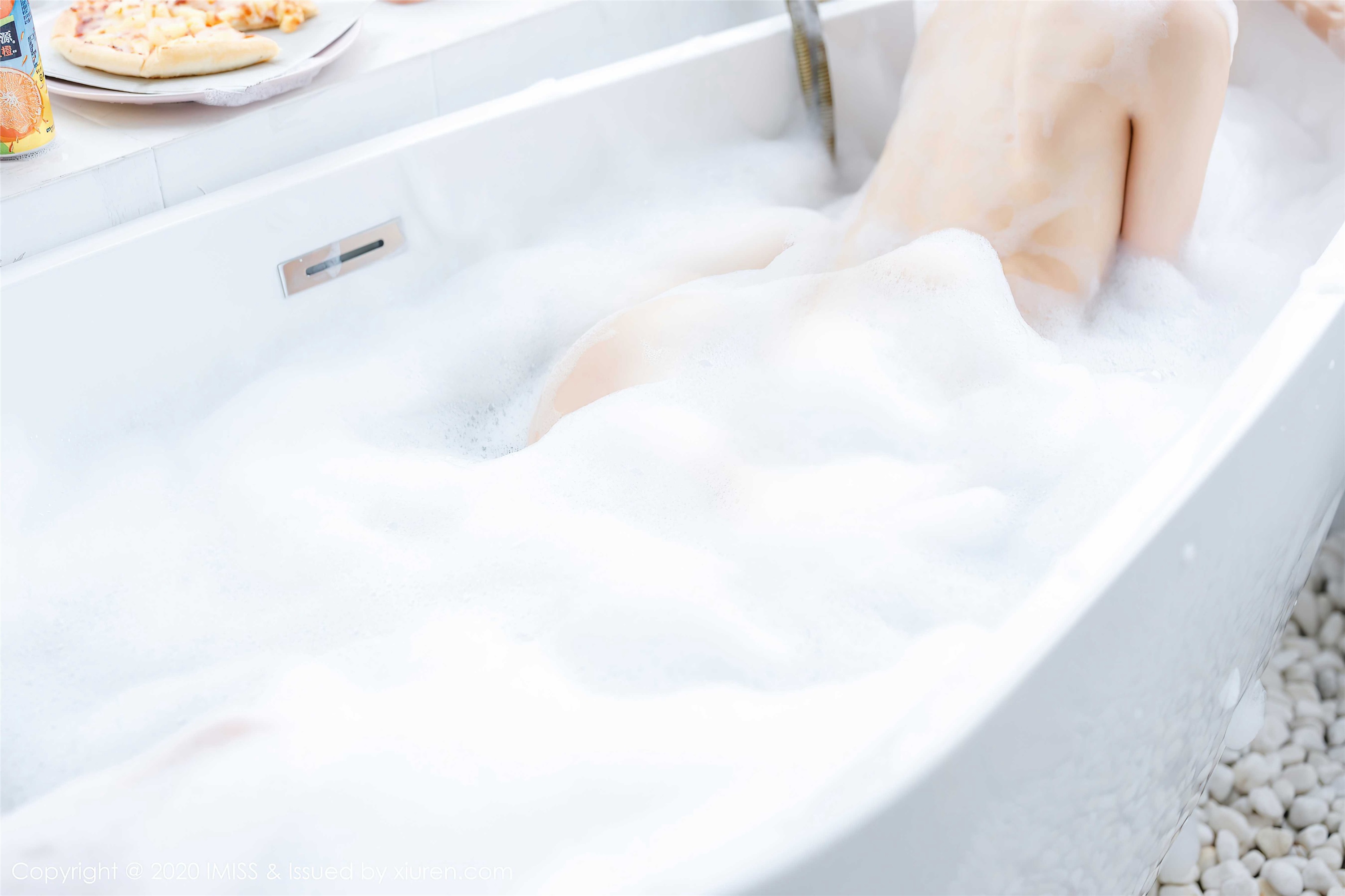 IMiss爱蜜社 2020.08.07 Vol.490 luvian本能