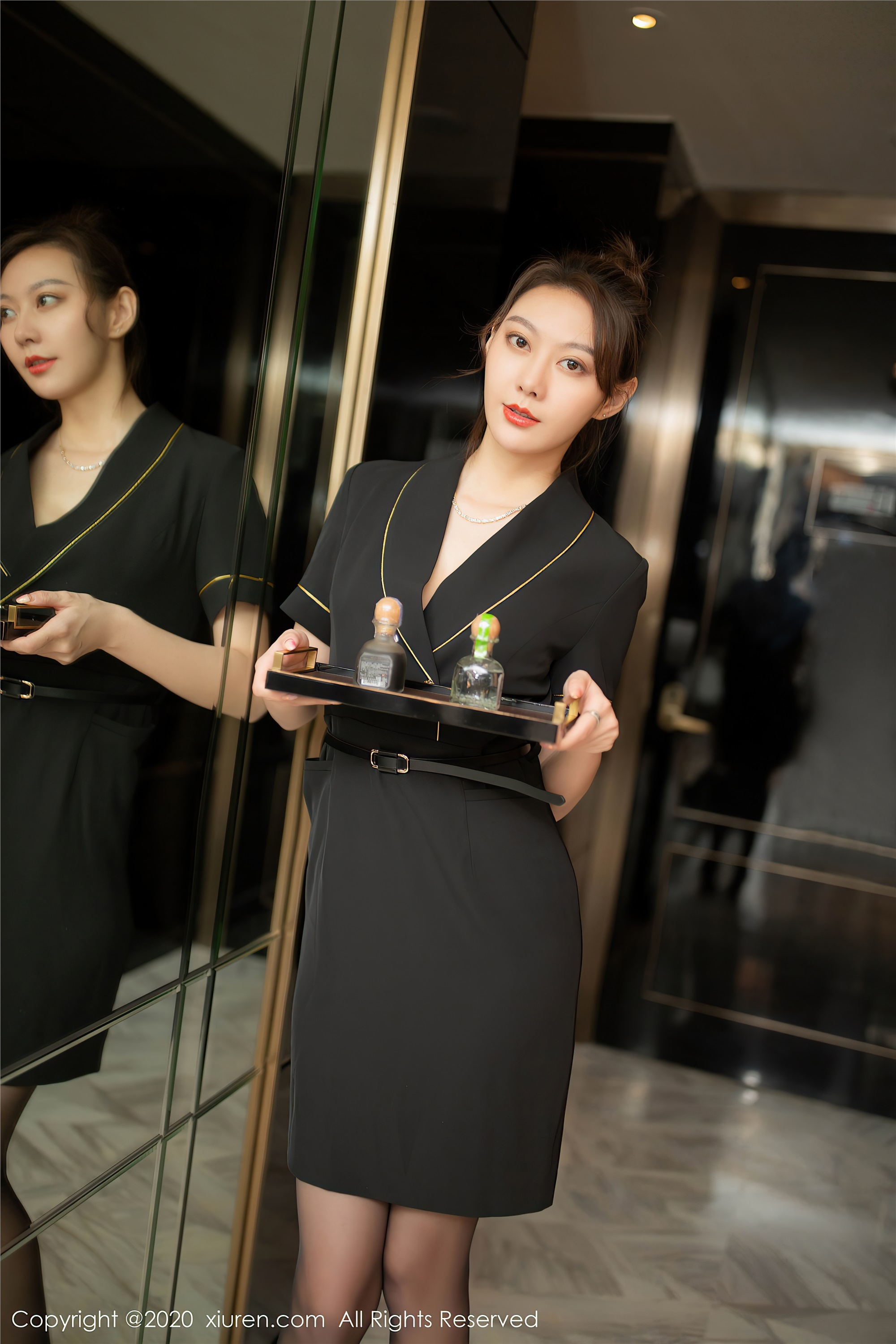 秀人网美媛馆 2020-08-19 Vol.2464 艺轩