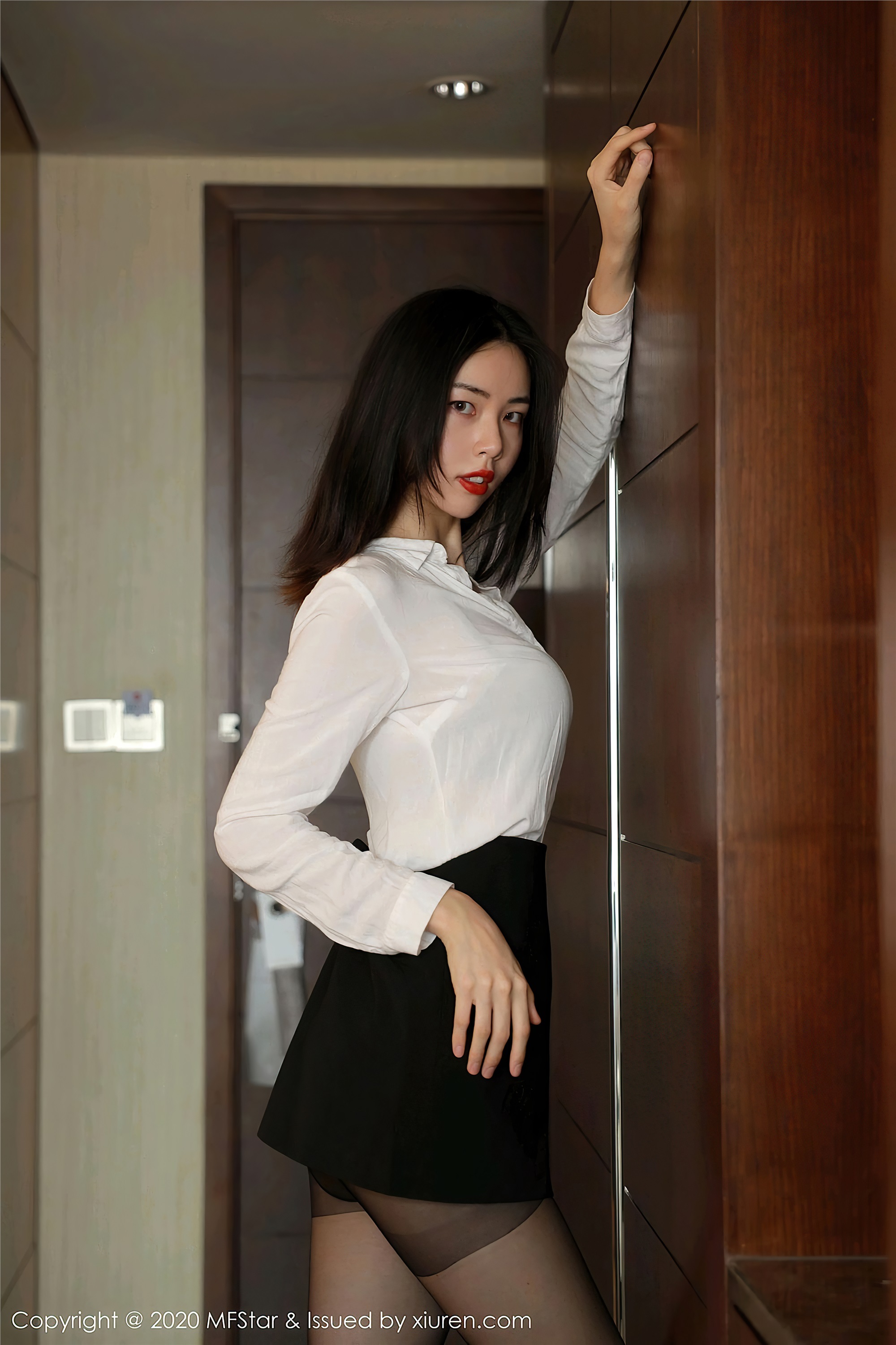 MFStar模范学院 2020.08.19 Vol.371 噜噜妞儿