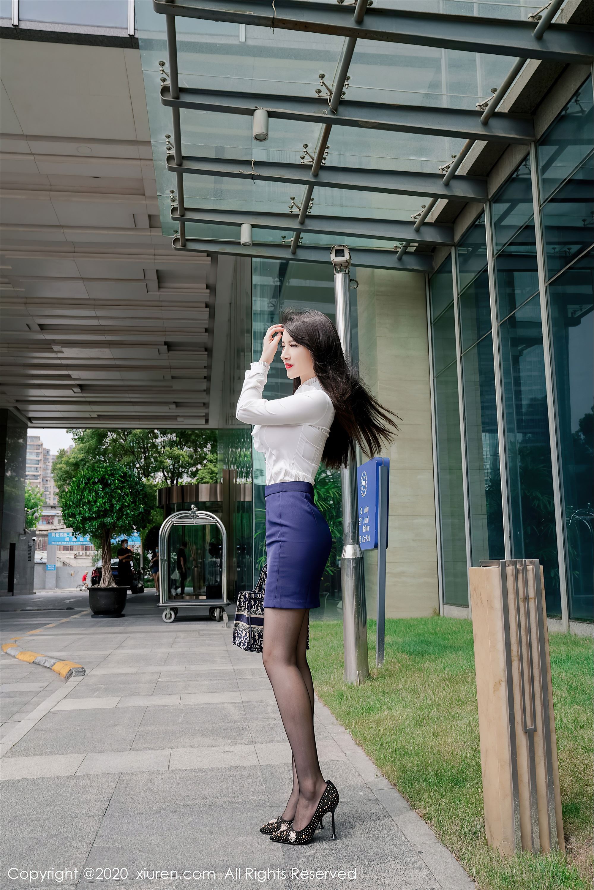 秀人网美媛馆 2020-08-13 Vol.2437 诗诗kiki