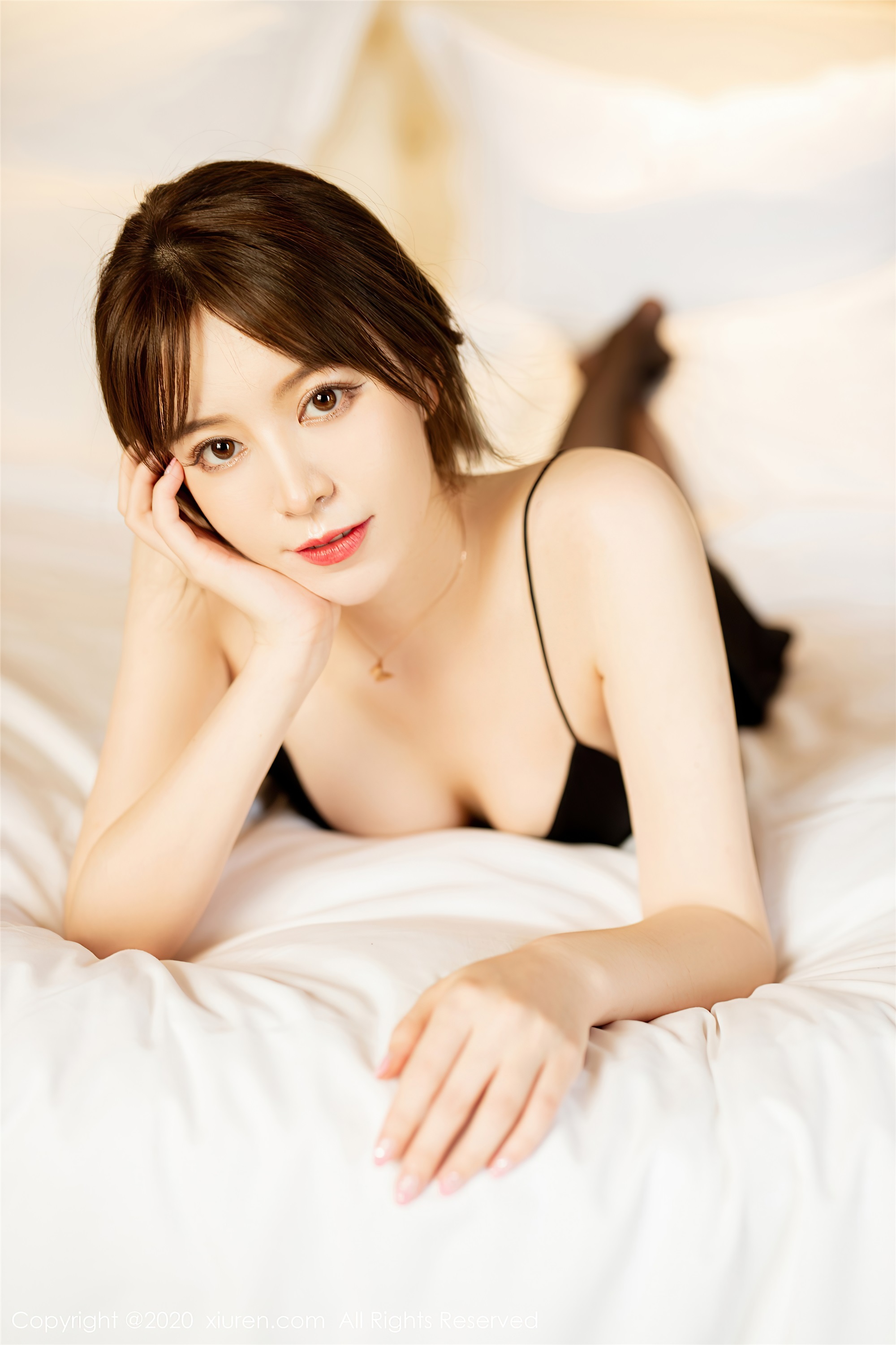 秀人网美媛馆 2020-08-25 Vol.2483 yoo优优