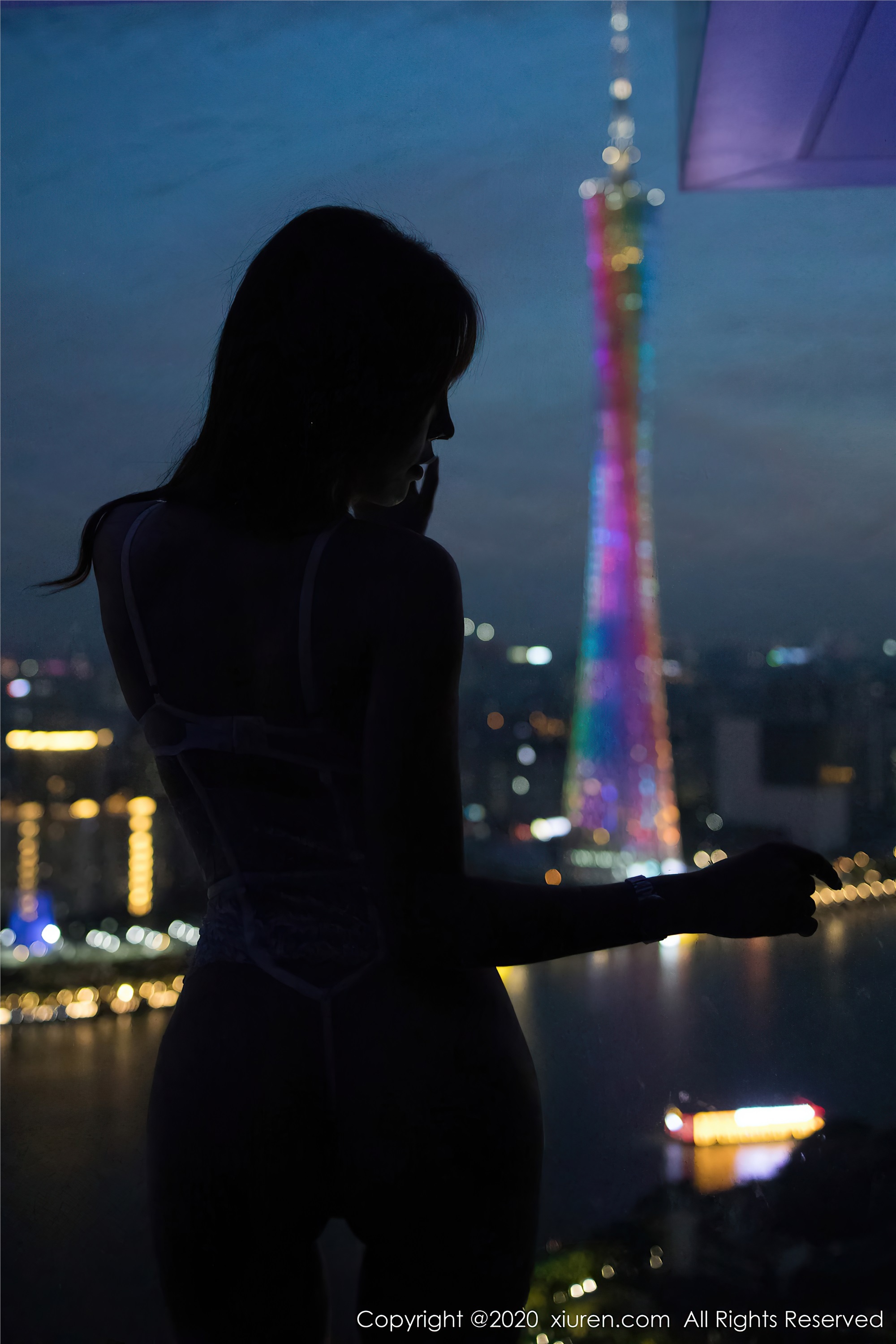 秀人网美媛馆 2020-08-21 Vol.2474 芝芝Booty